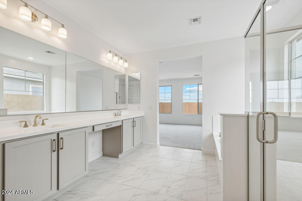 22876 E NIGHTINGALE Road