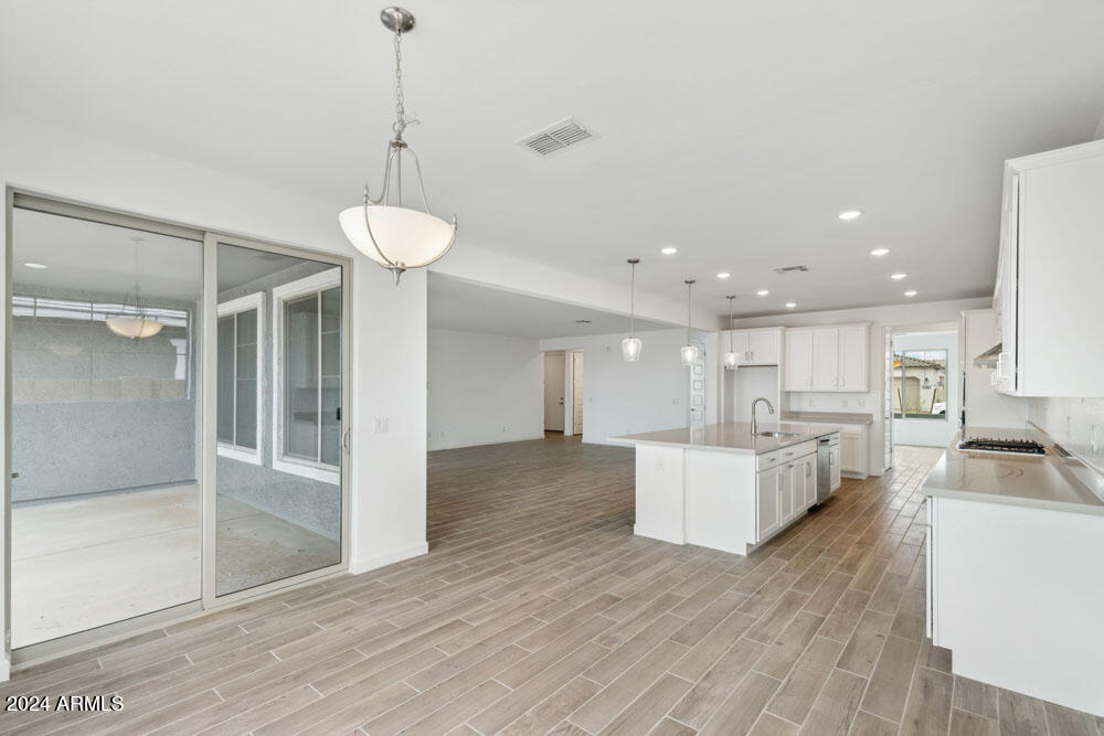 22876 E NIGHTINGALE Road