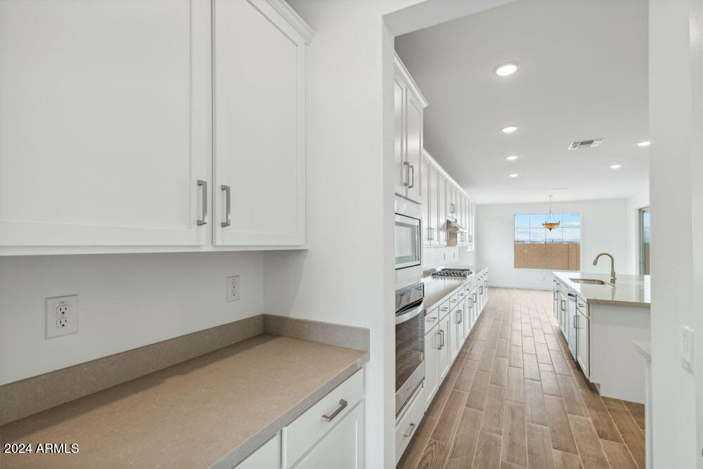 22876 E NIGHTINGALE Road