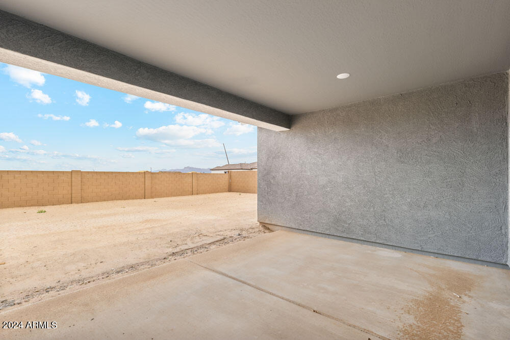 22876 E NIGHTINGALE Road