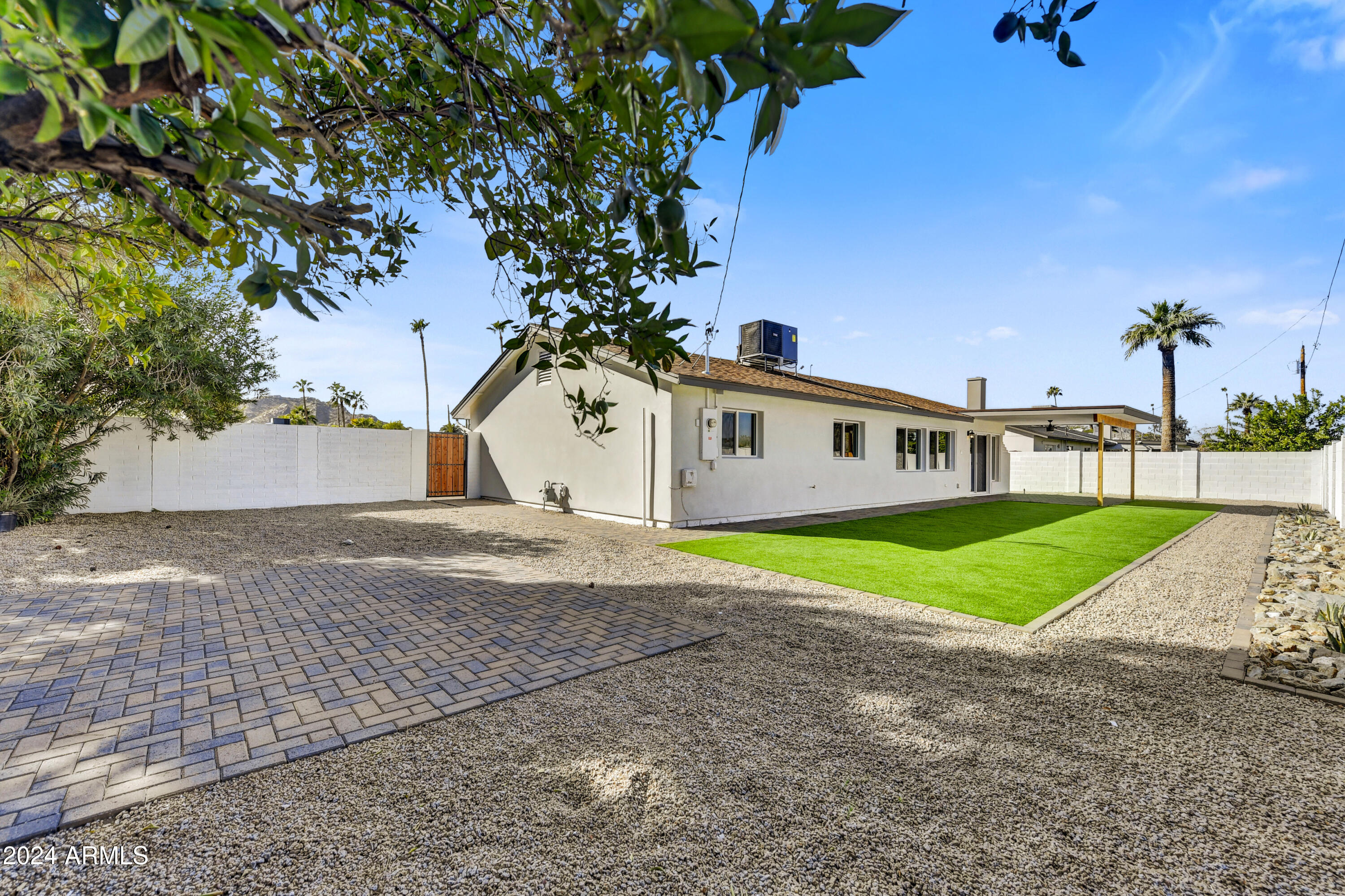 2826 E TURQUOISE Drive