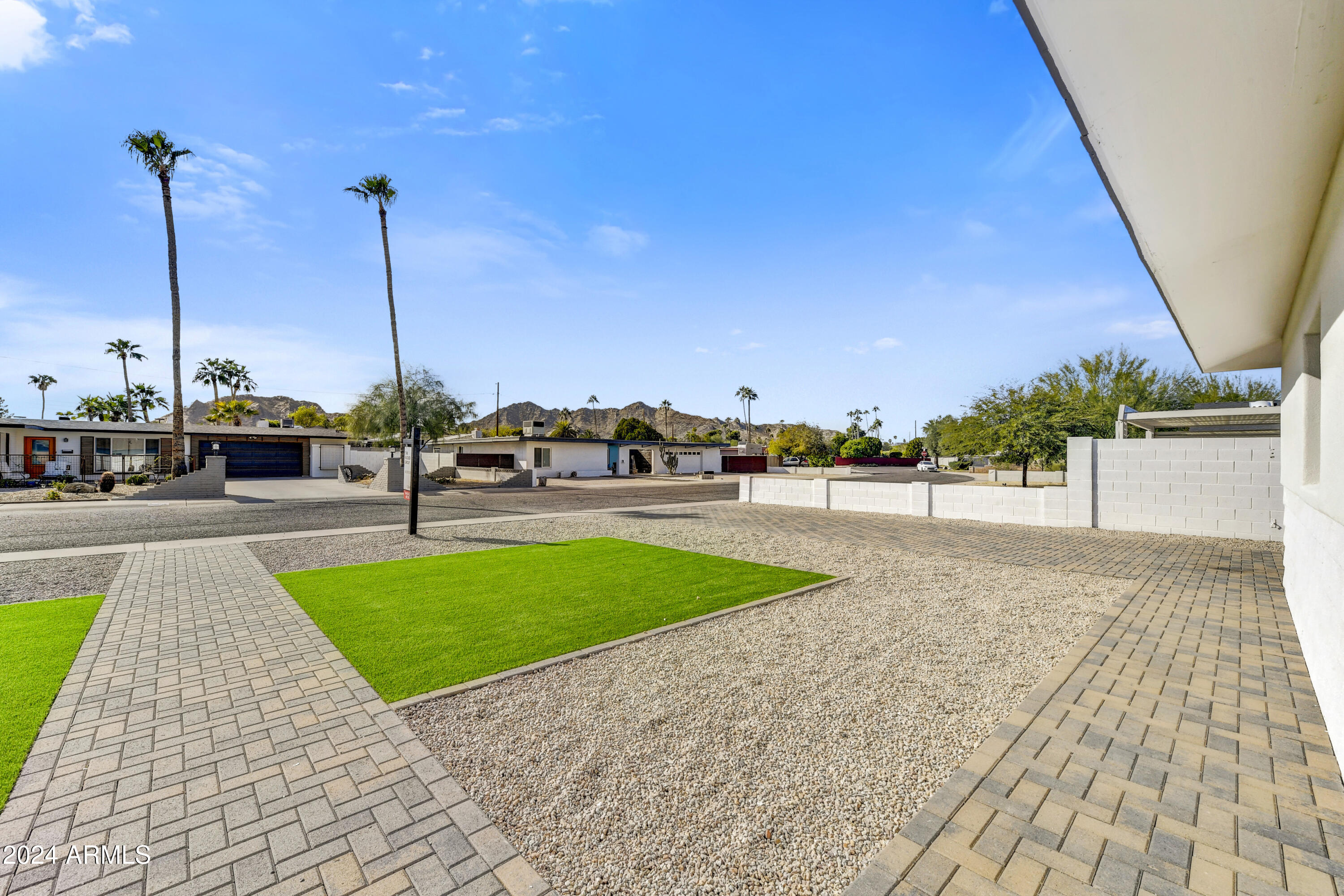 2826 E TURQUOISE Drive