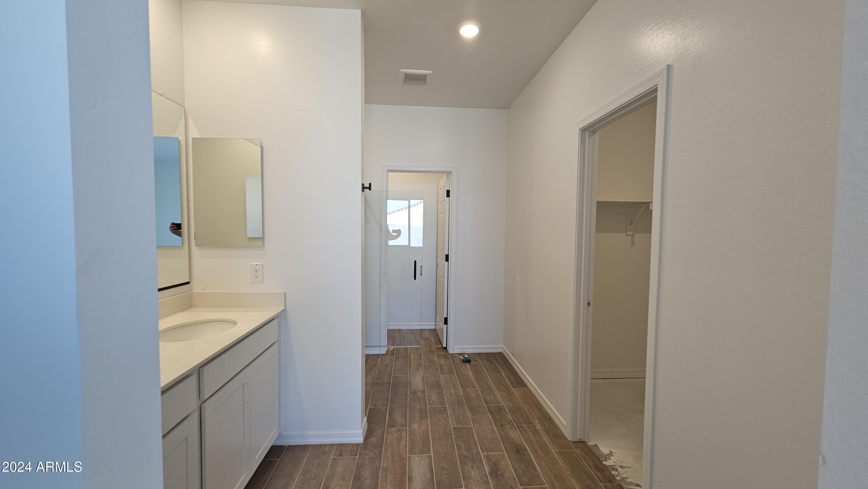 37574 N COWBOY Lane