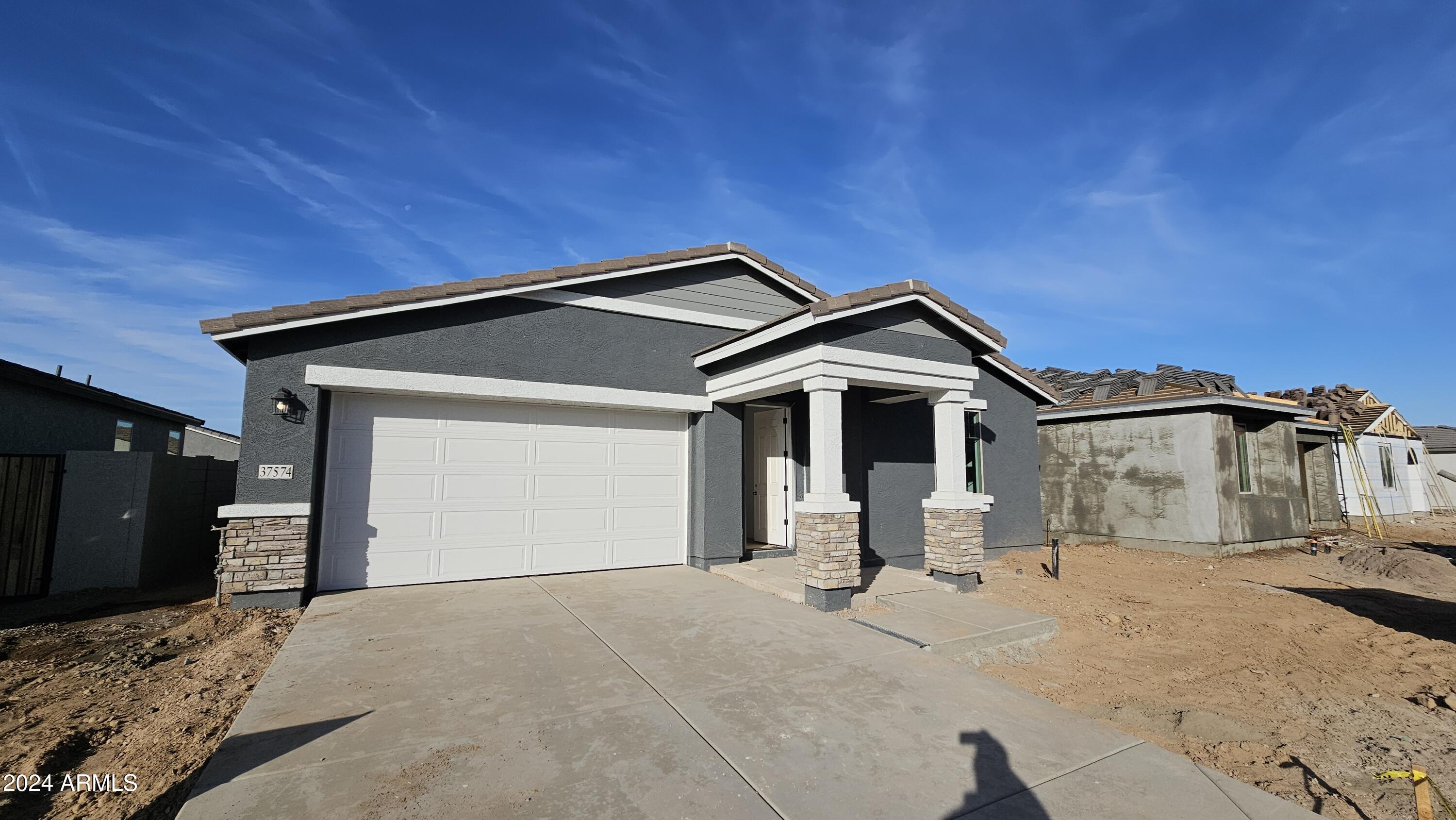37574 N COWBOY Lane