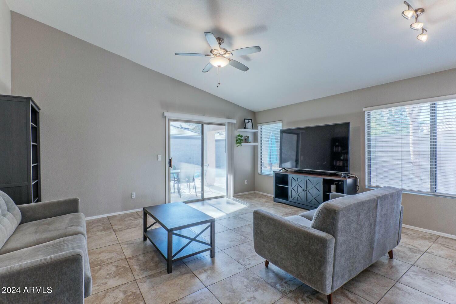 7439 W TONOPAH Drive