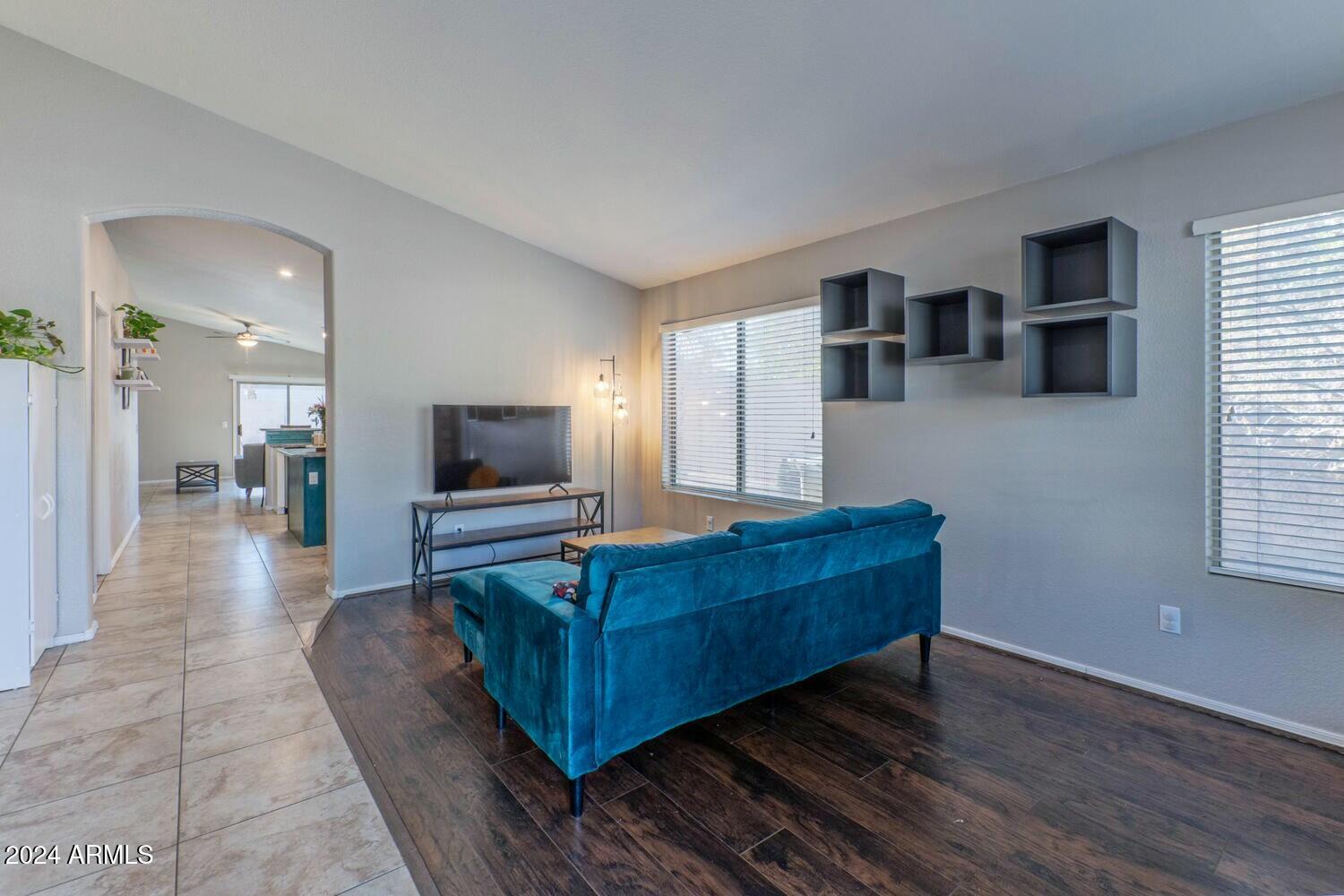 7439 W TONOPAH Drive