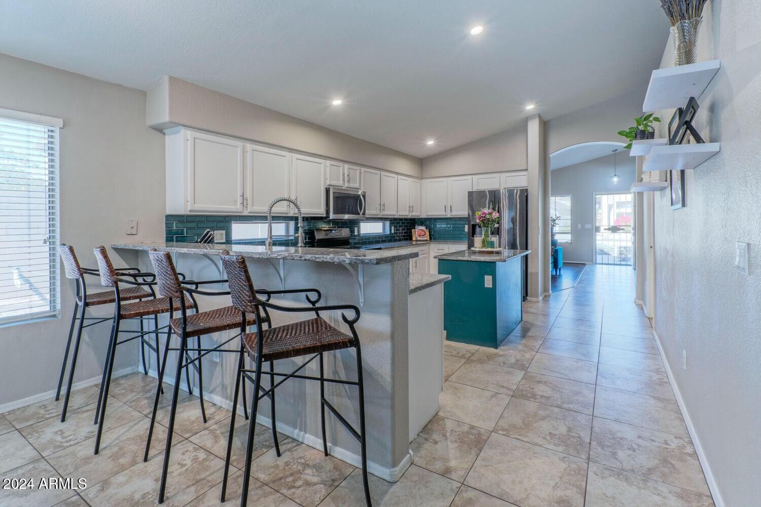 7439 W TONOPAH Drive