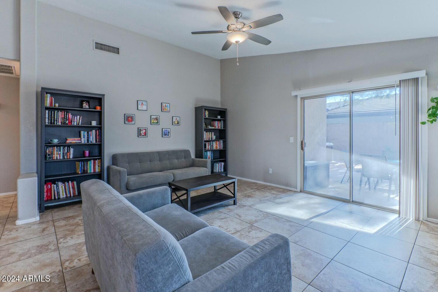 7439 W TONOPAH Drive