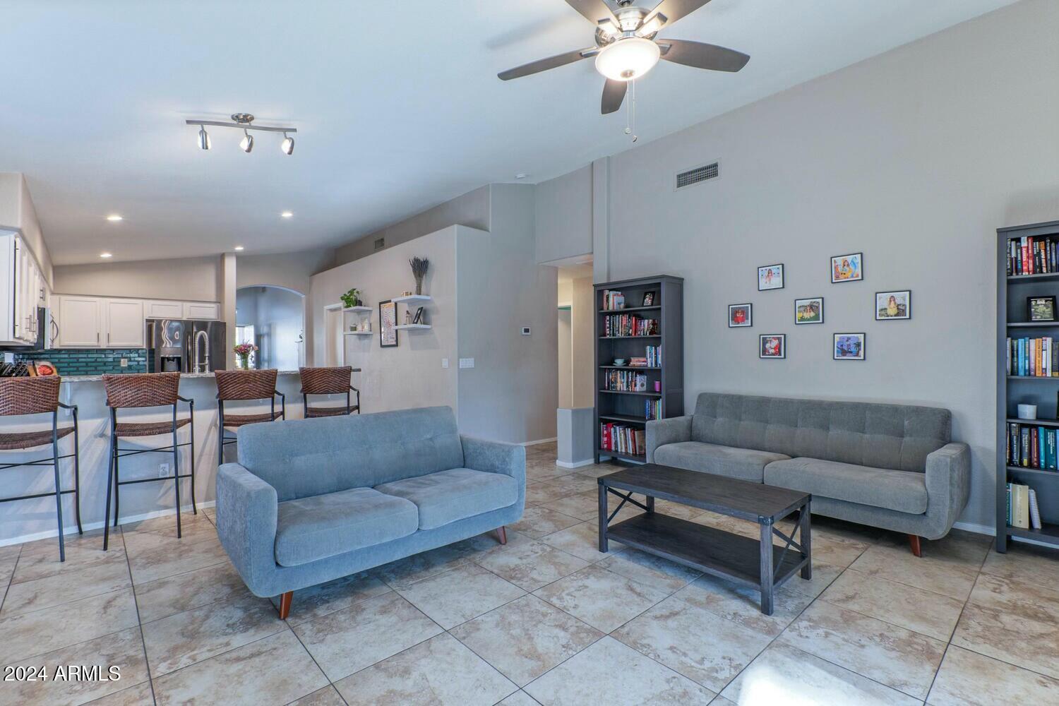 7439 W TONOPAH Drive