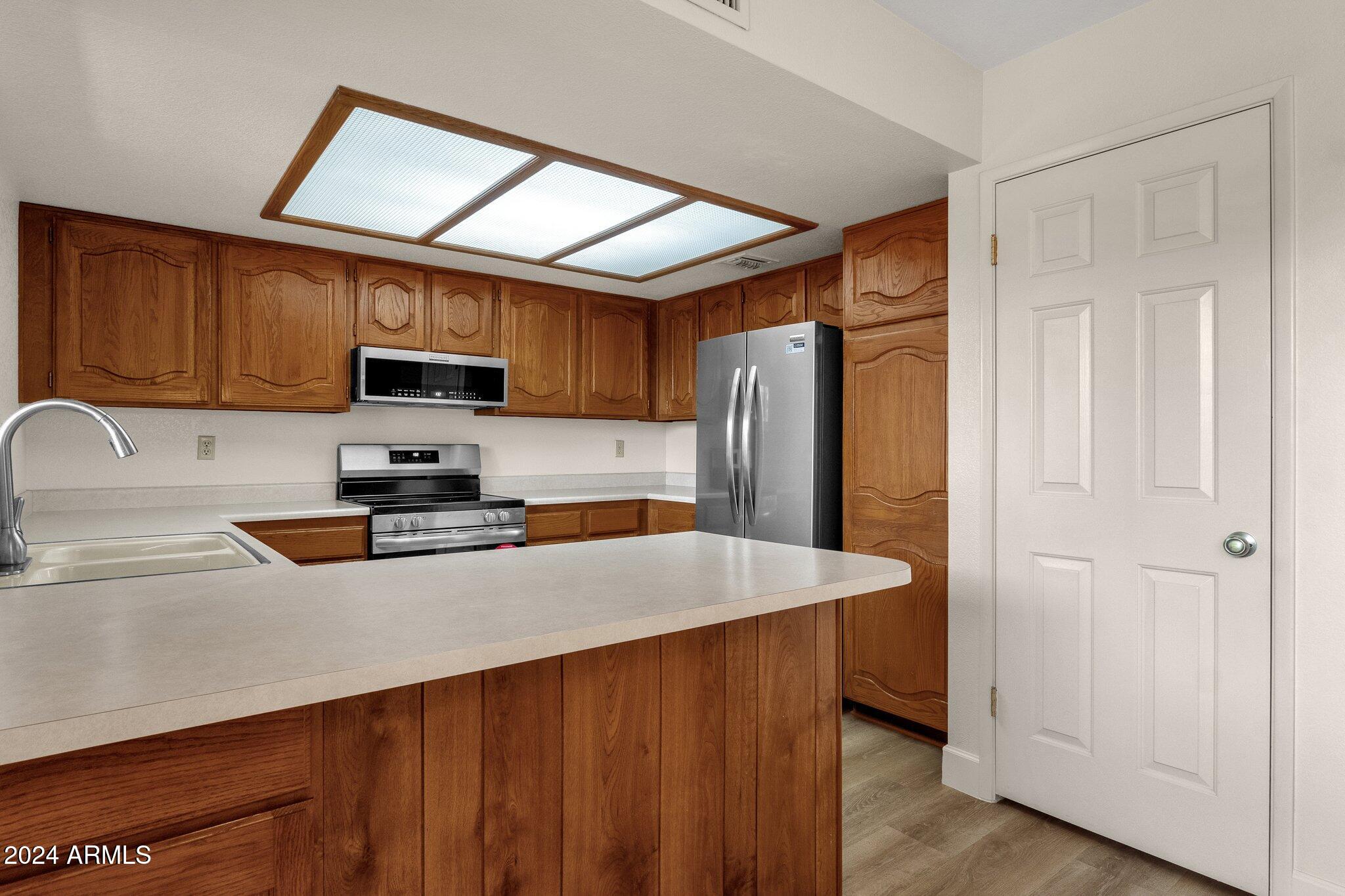 12212 N PARADISE VILLAGE Parkway S # 413