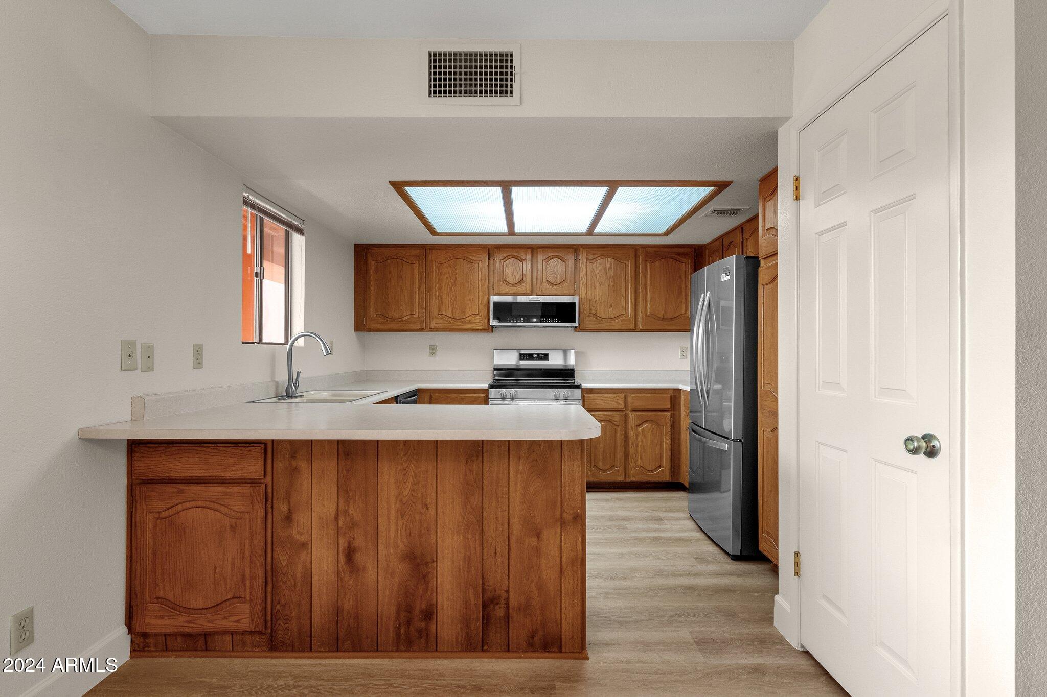 12212 N PARADISE VILLAGE Parkway S # 413