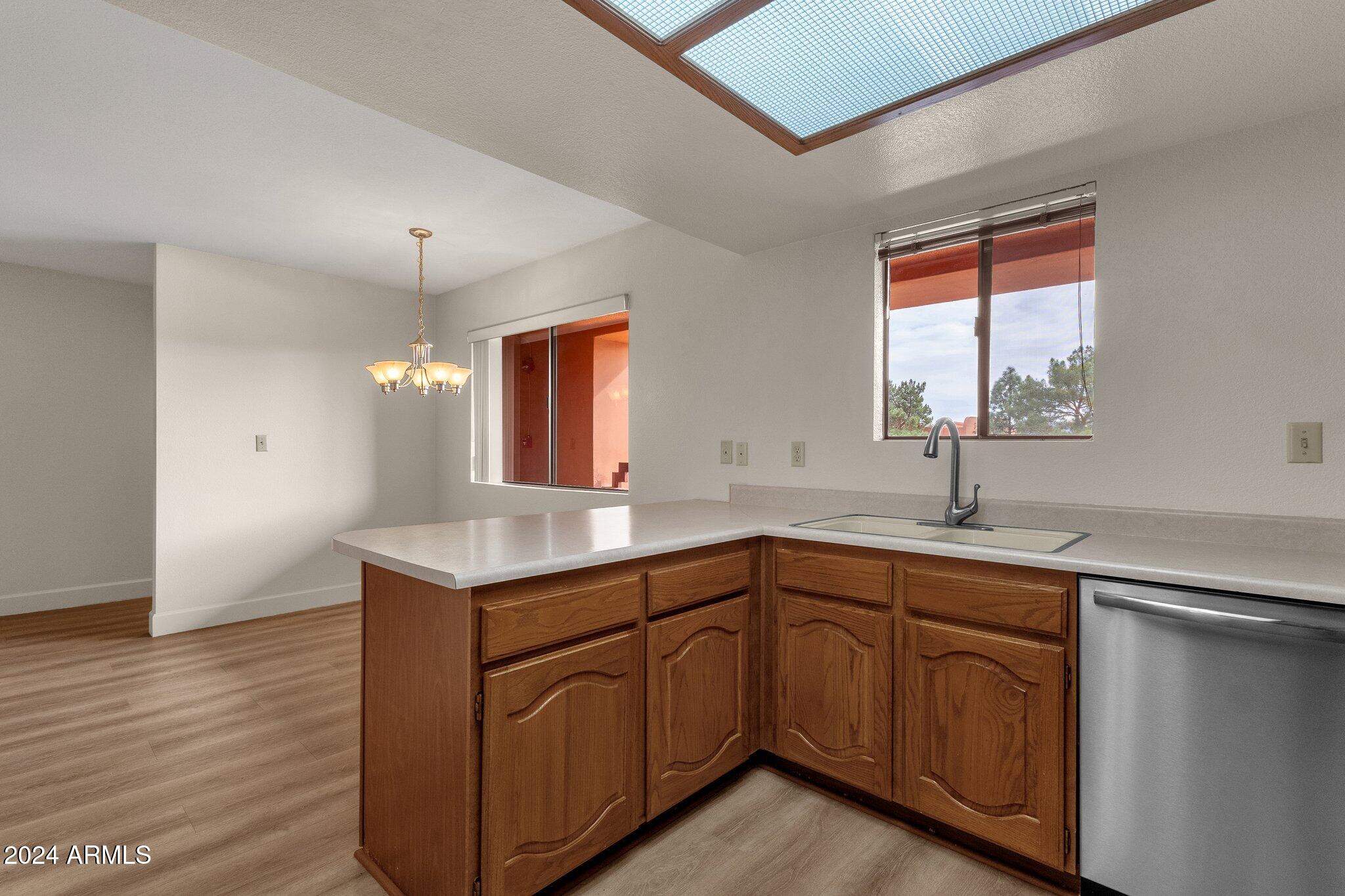 12212 N PARADISE VILLAGE Parkway S # 413