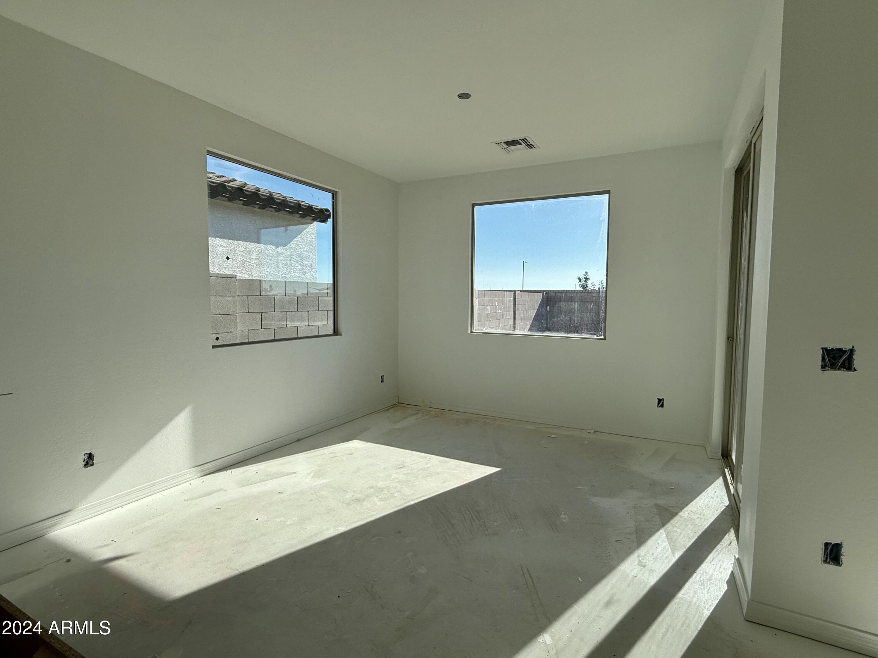 2297 E WAGON WHEEL Lane