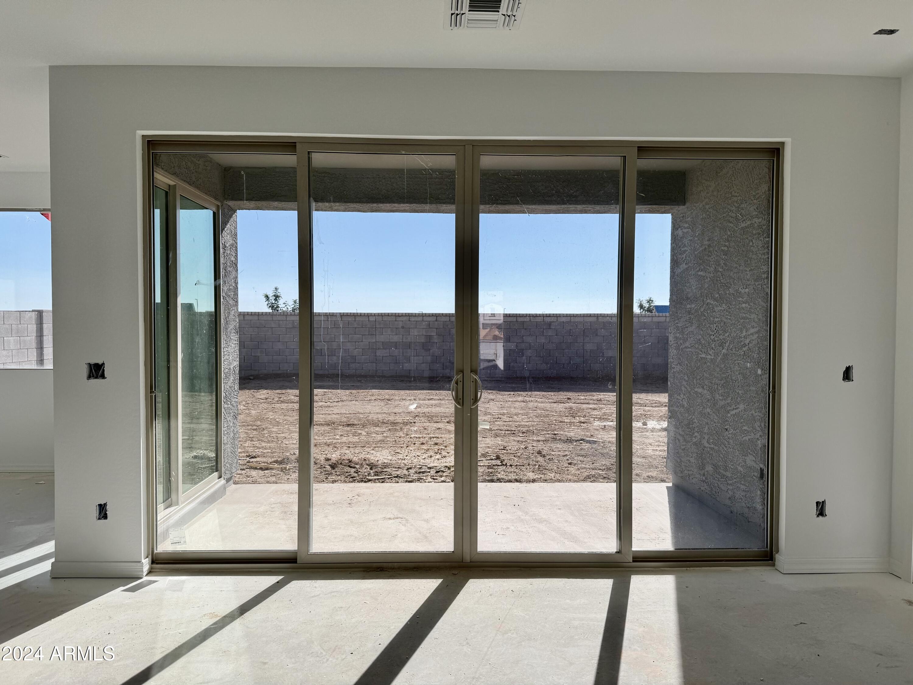 2297 E WAGON WHEEL Lane