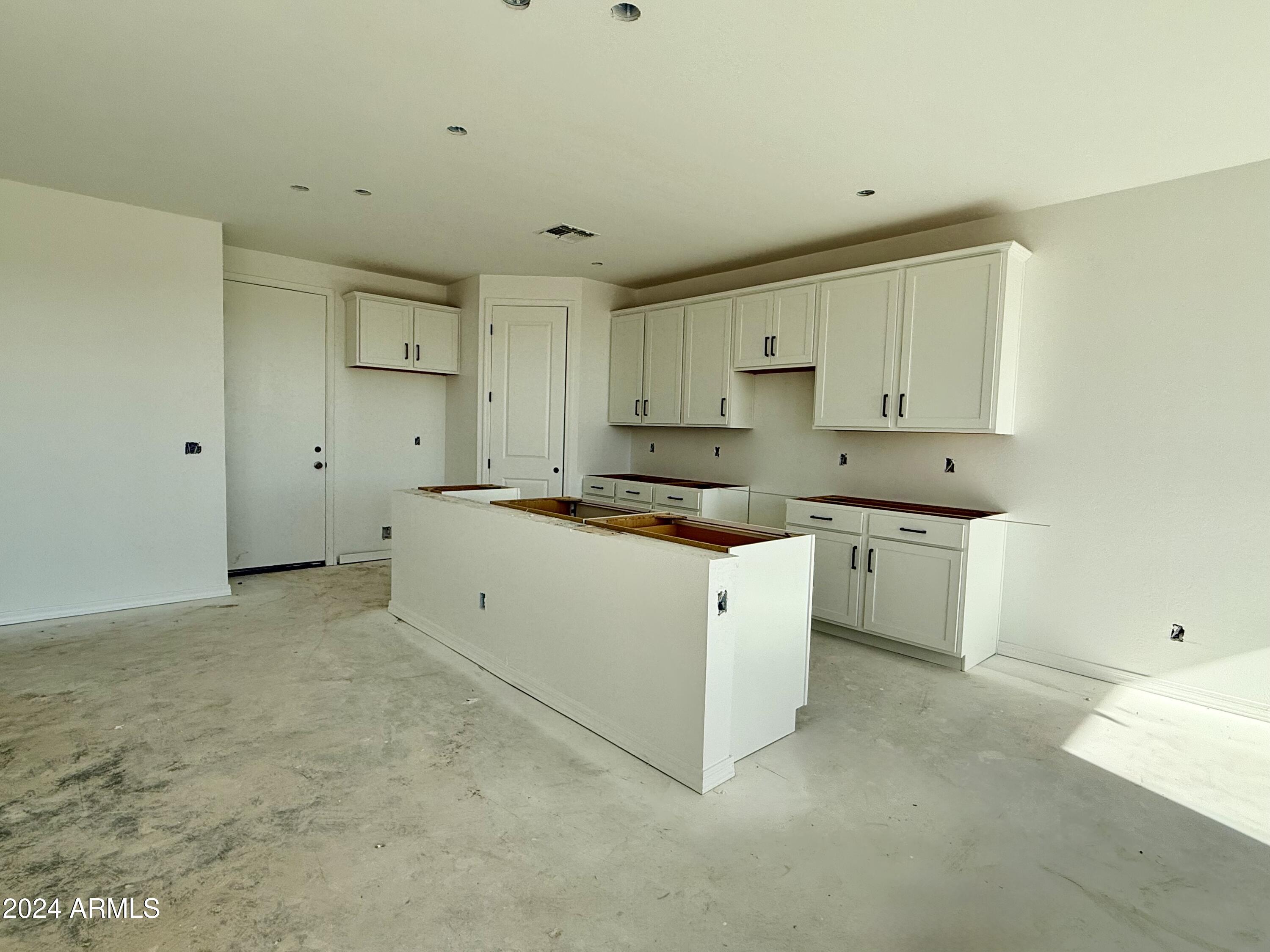 2297 E WAGON WHEEL Lane