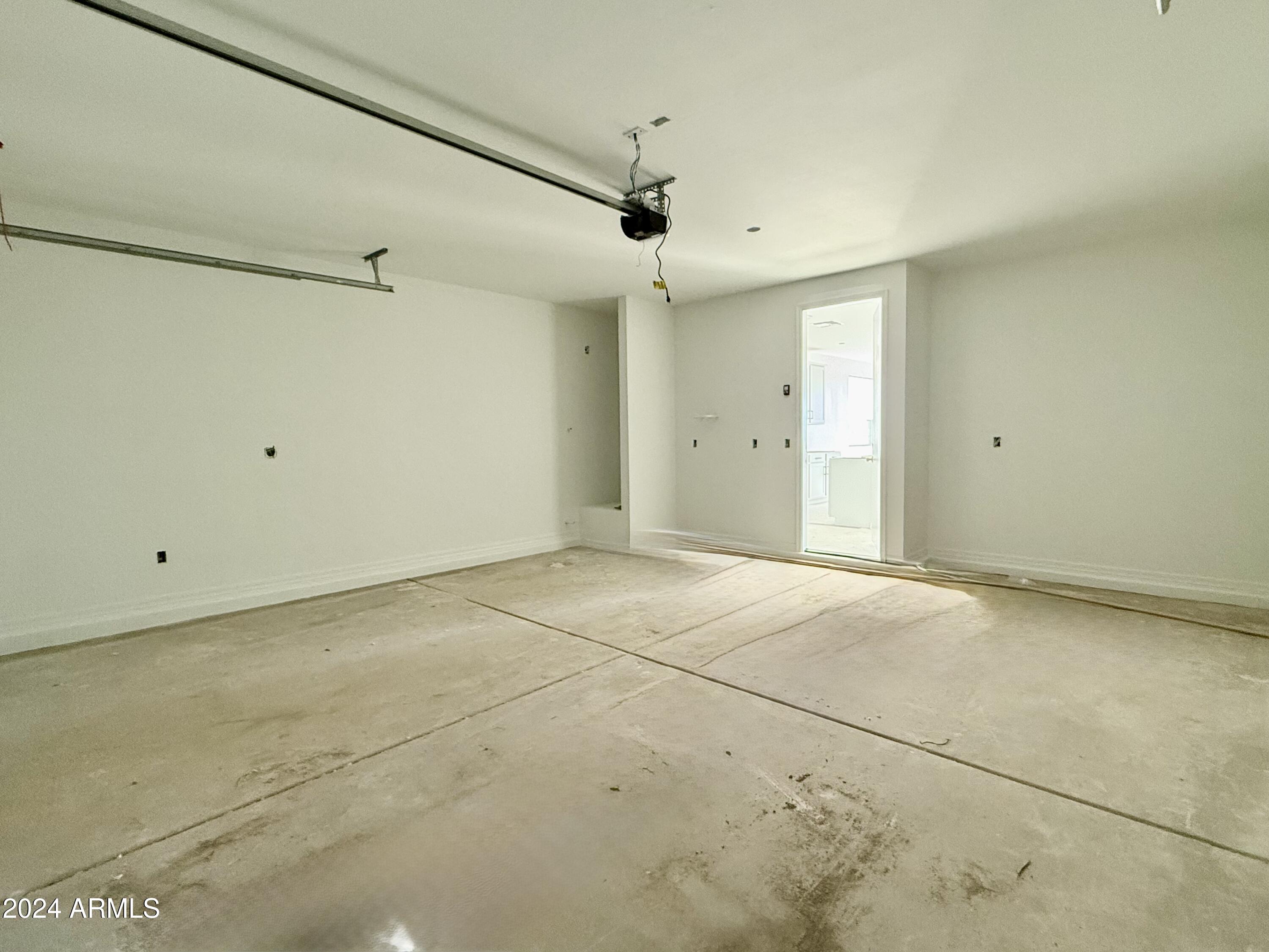 2297 E WAGON WHEEL Lane