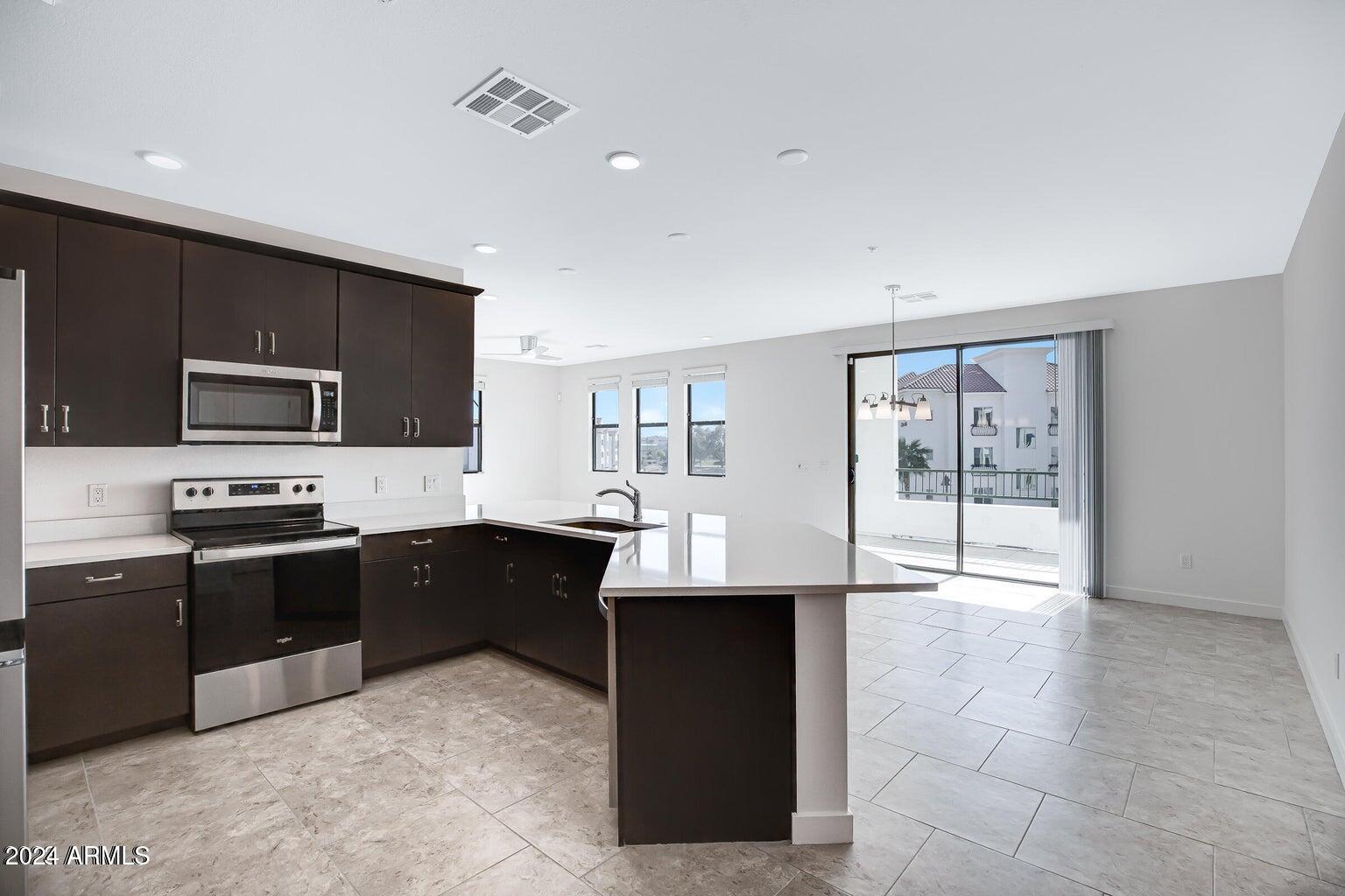 2511 W QUEEN CREEK Road # 370