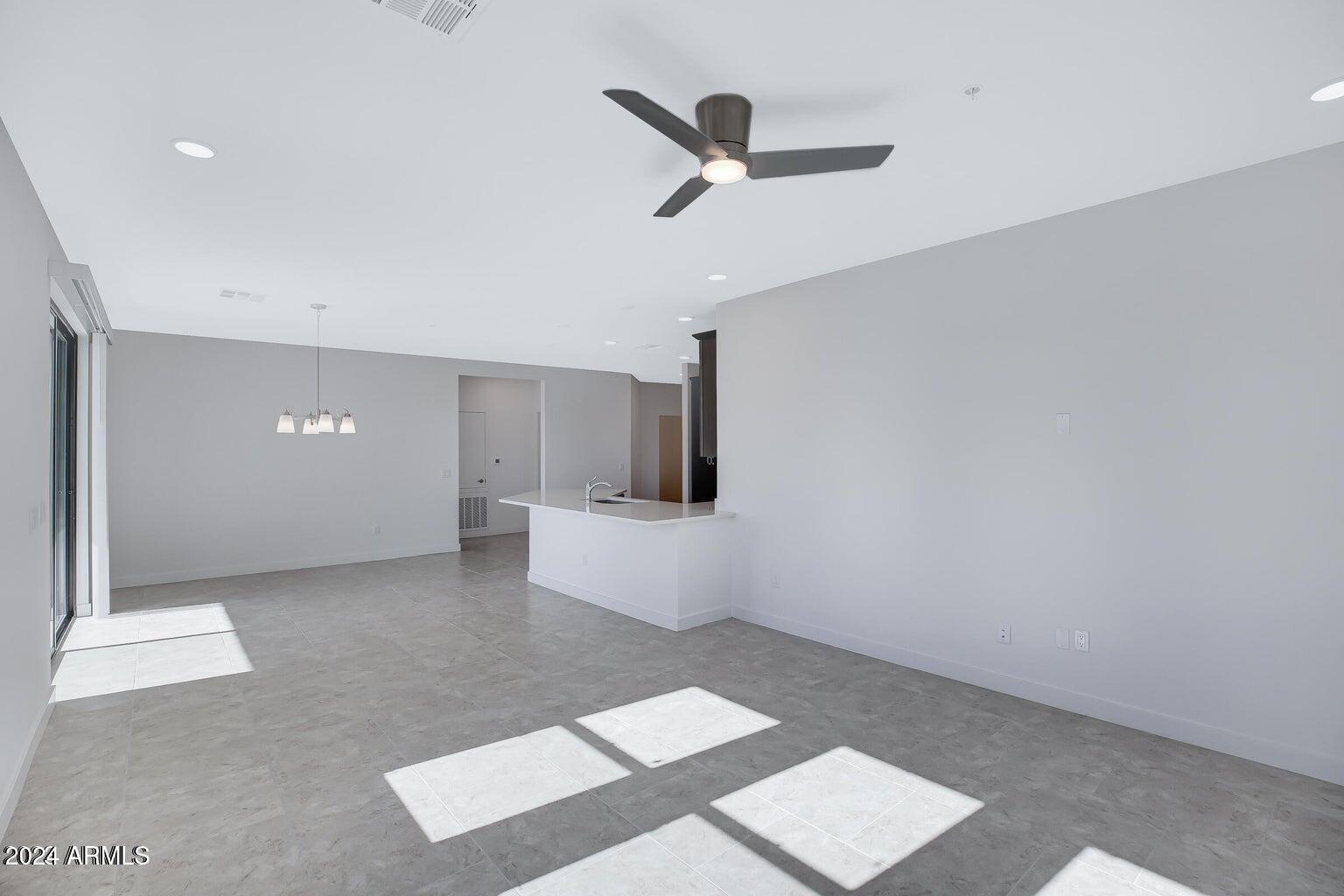2511 W QUEEN CREEK Road # 370