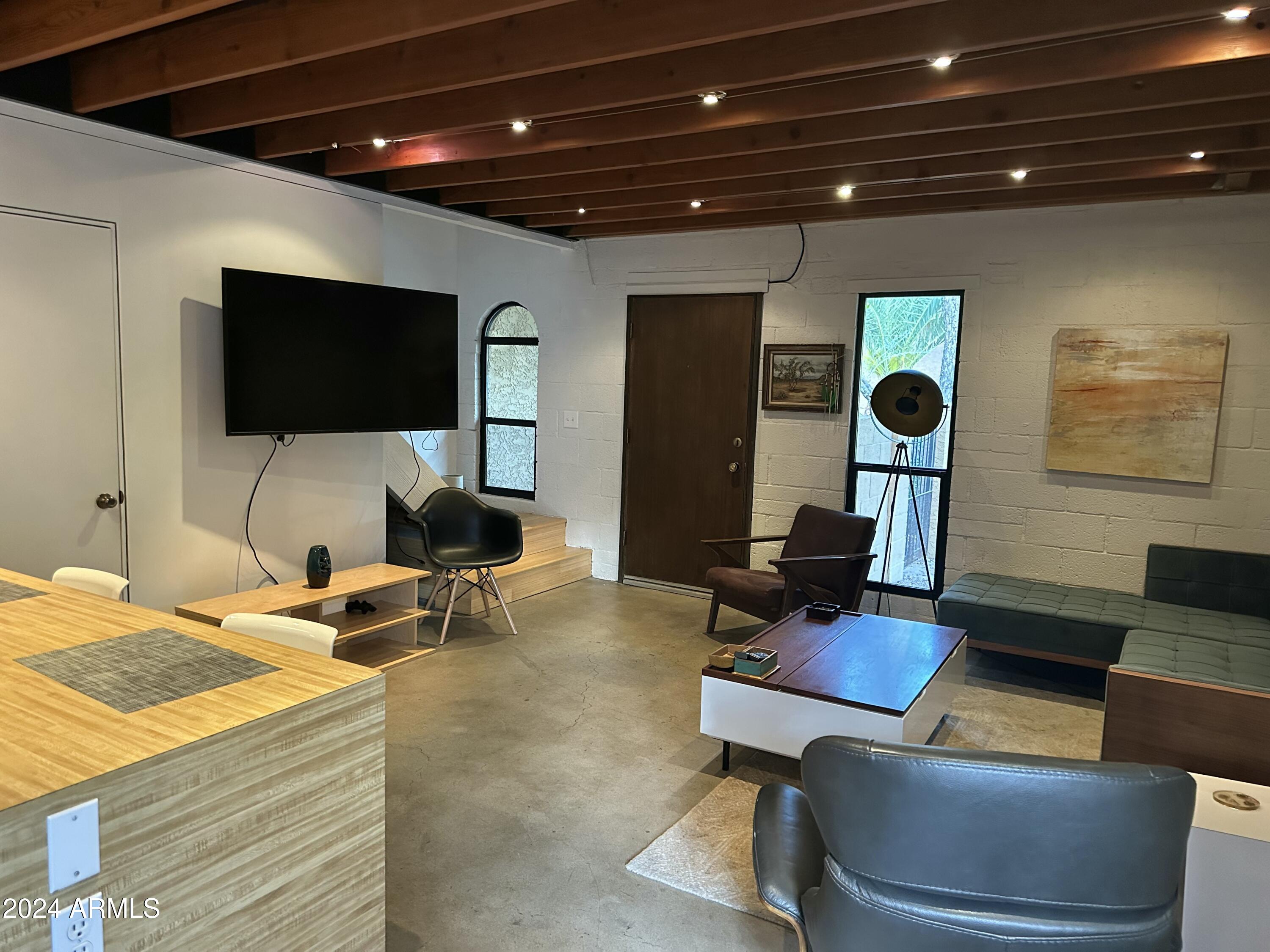 10423 N 11TH Street # 2