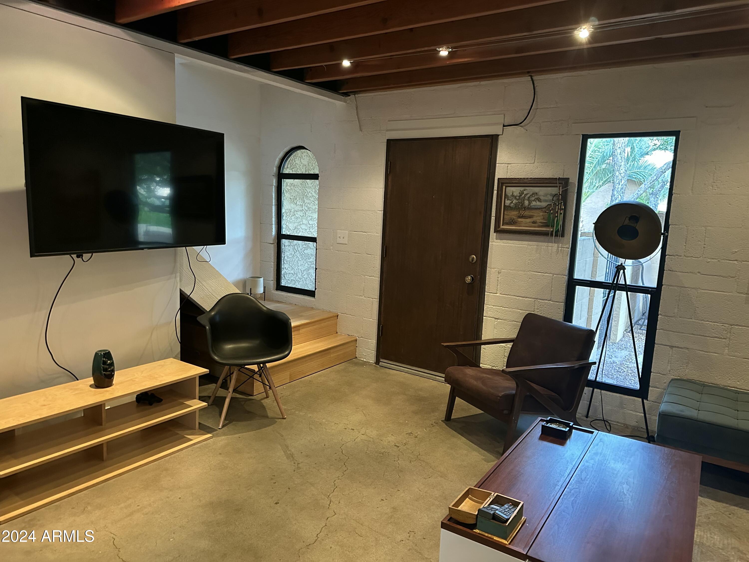 10423 N 11TH Street # 2