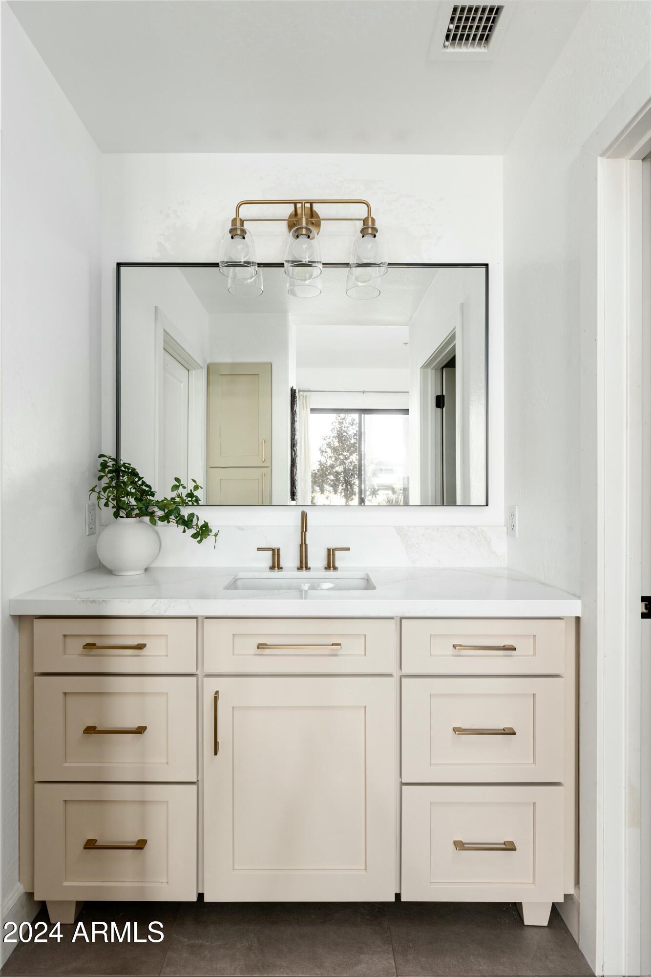 2989 N 44TH Street # 1036