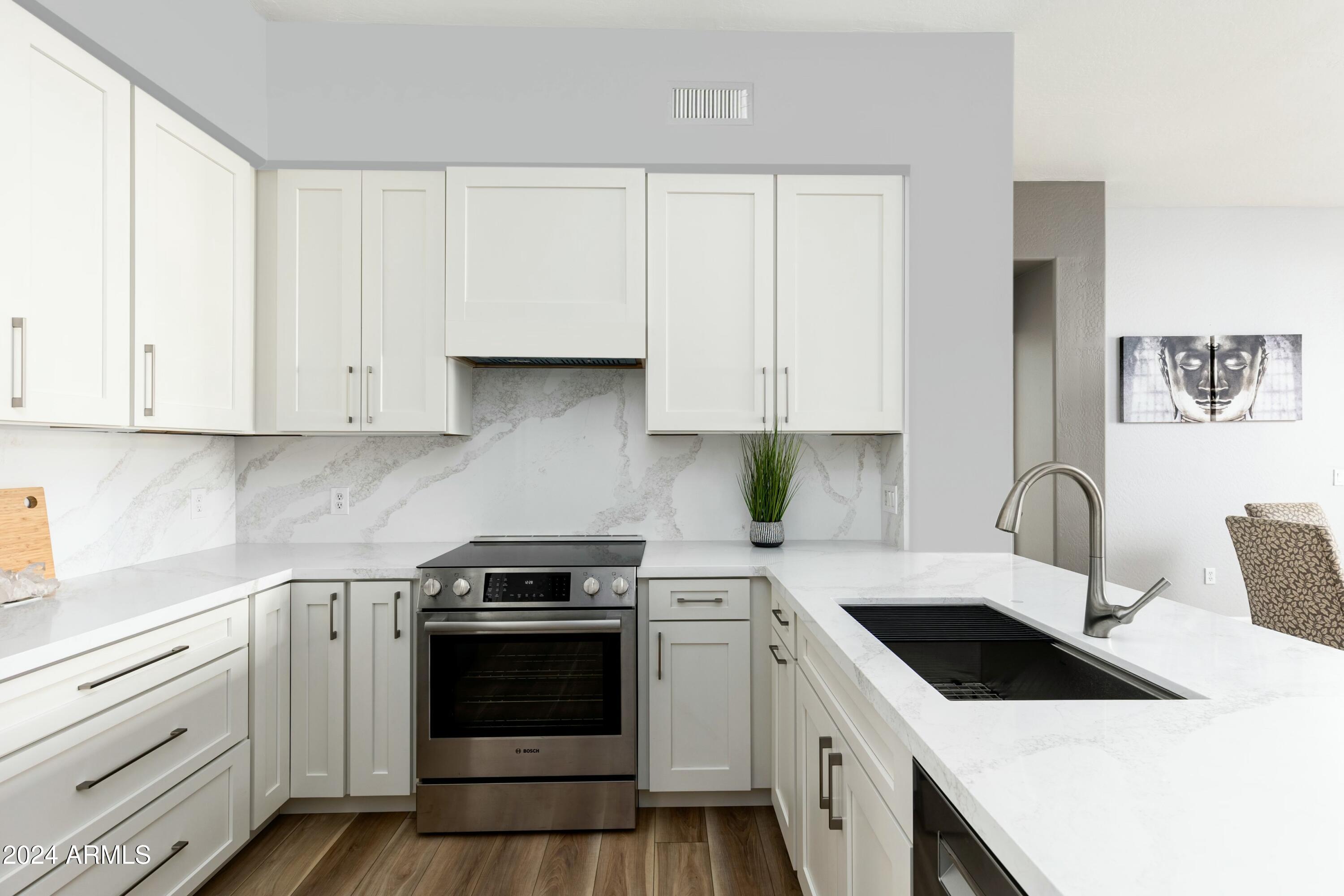 2989 N 44TH Street # 1036