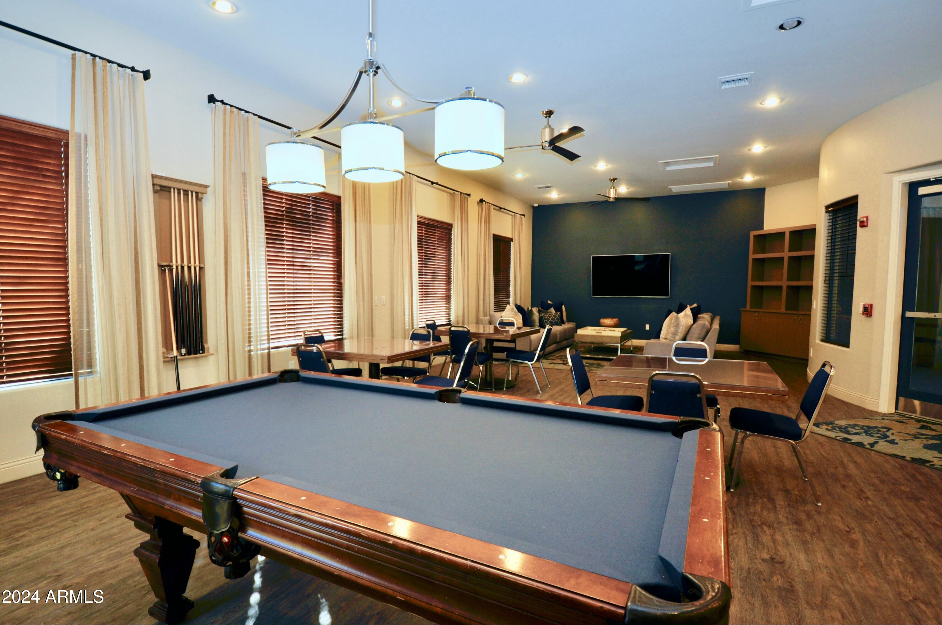 2989 N 44TH Street # 1036