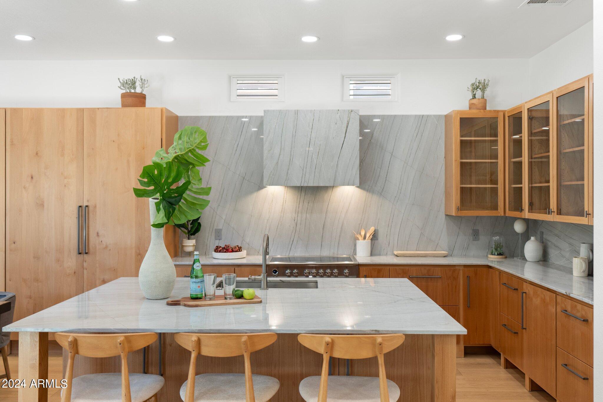 7471 E SUNNYVALE Drive