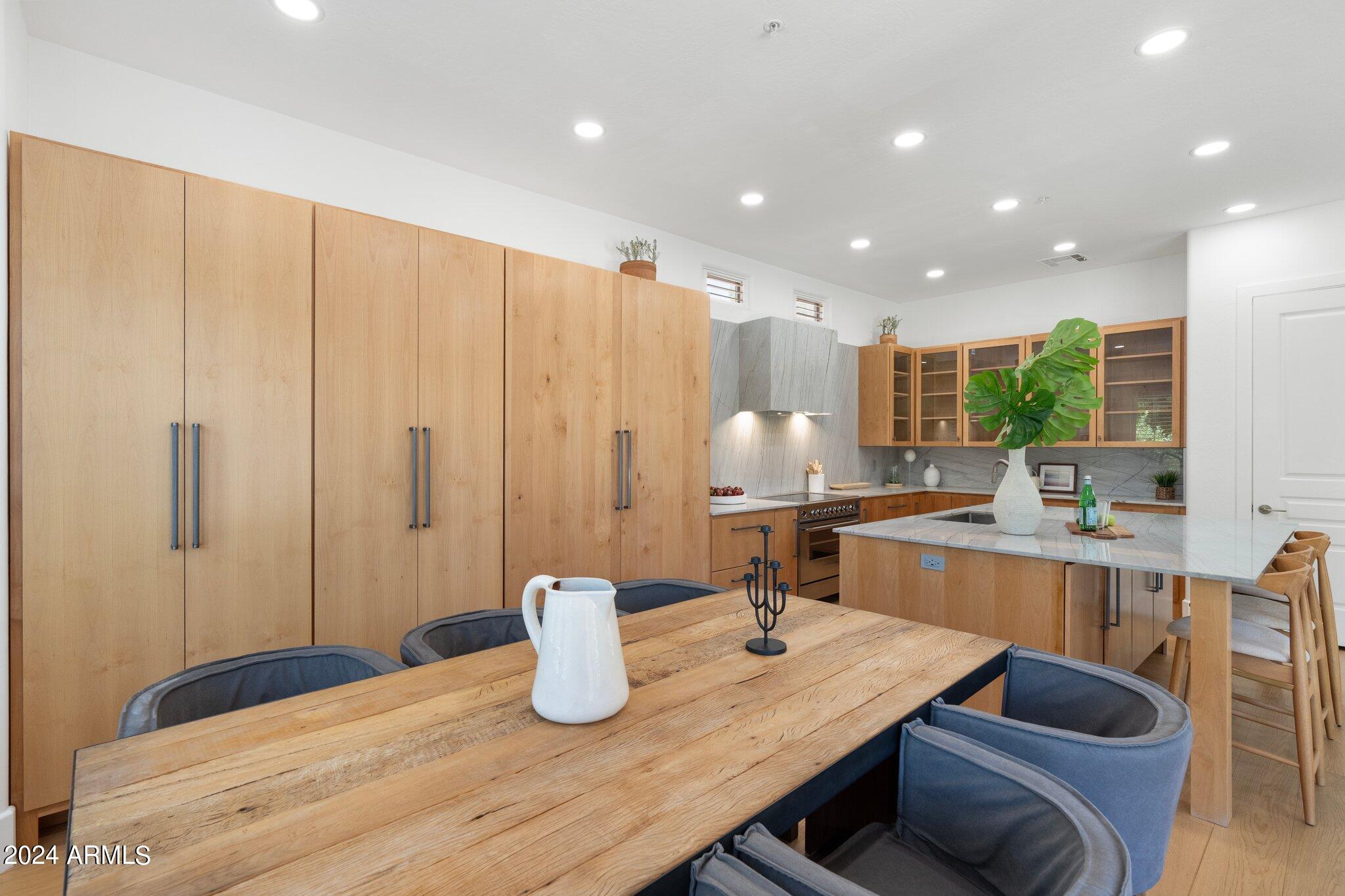 7471 E SUNNYVALE Drive