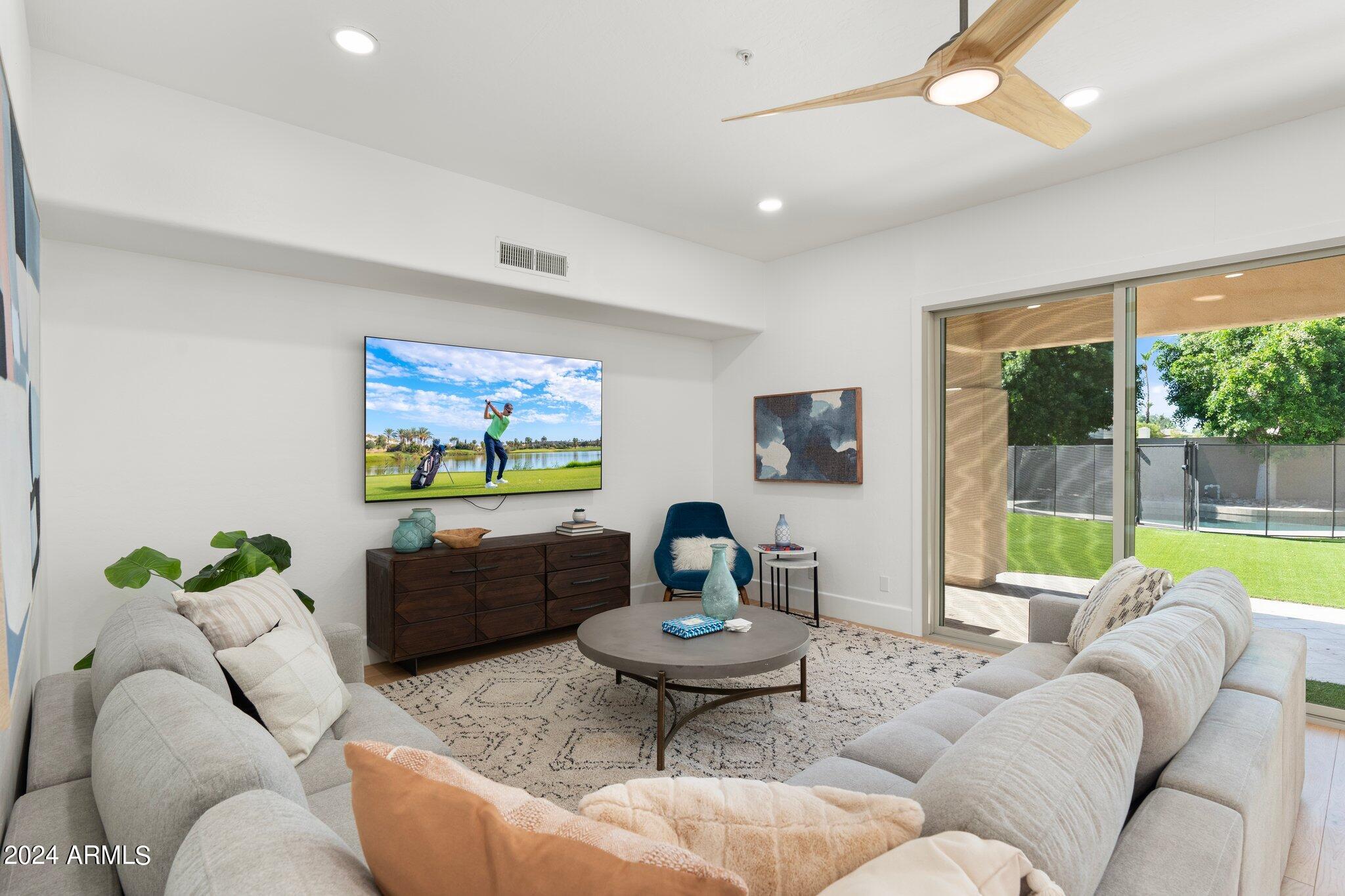 7471 E SUNNYVALE Drive