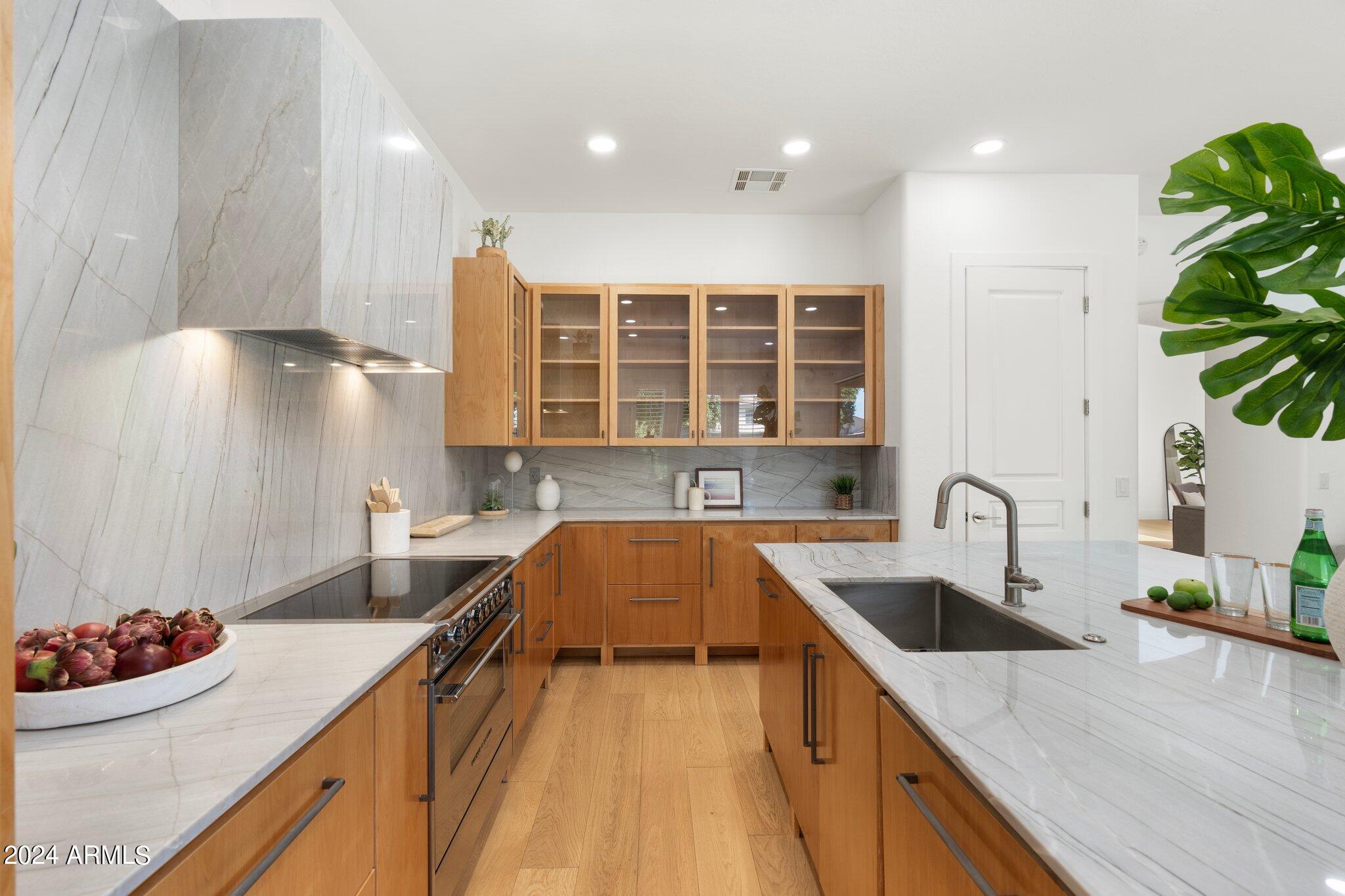 7471 E SUNNYVALE Drive