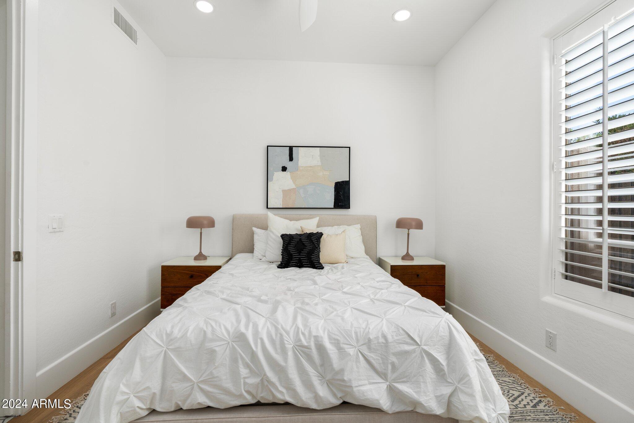 7471 E SUNNYVALE Drive