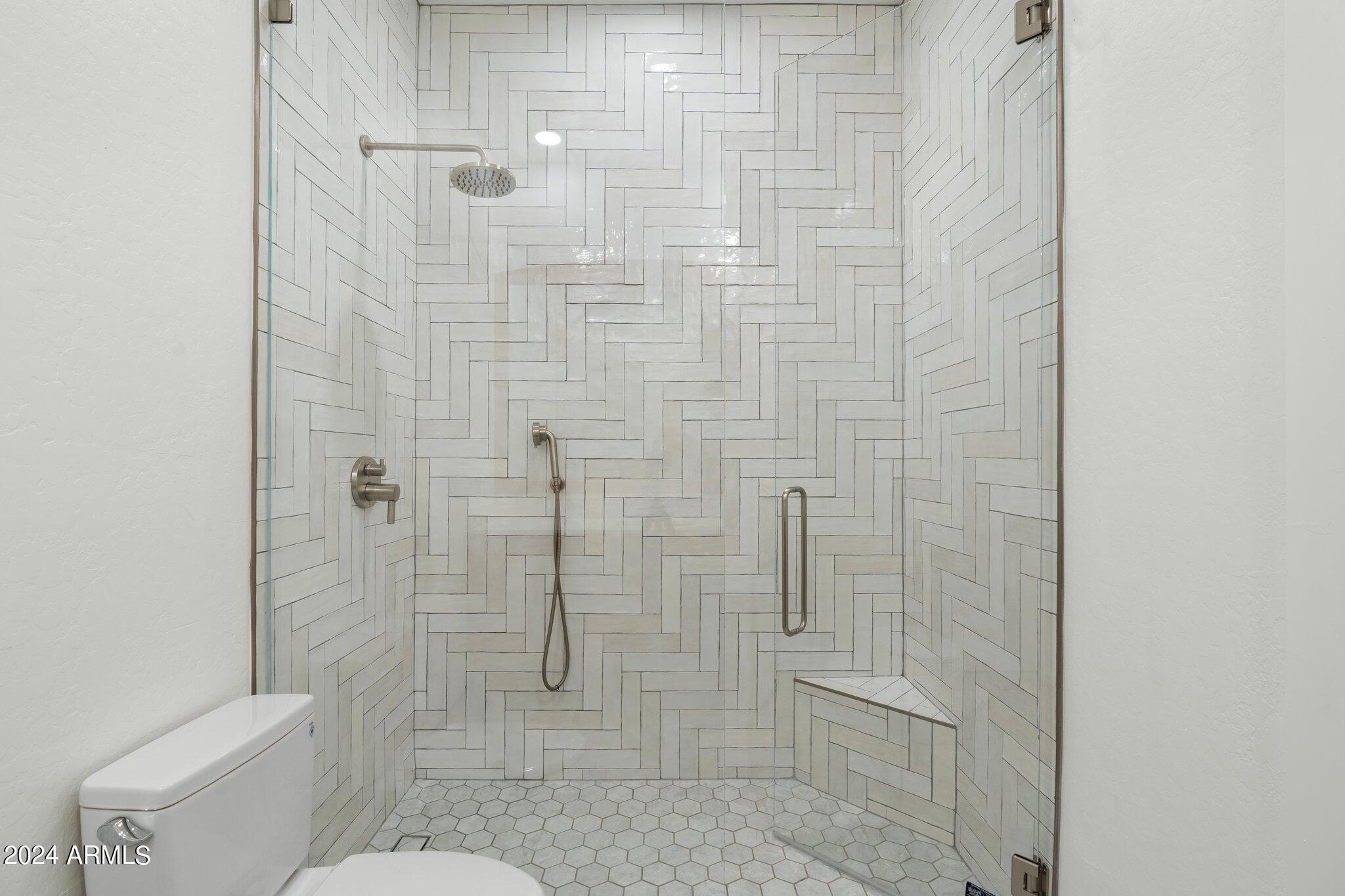 7471 E SUNNYVALE Drive