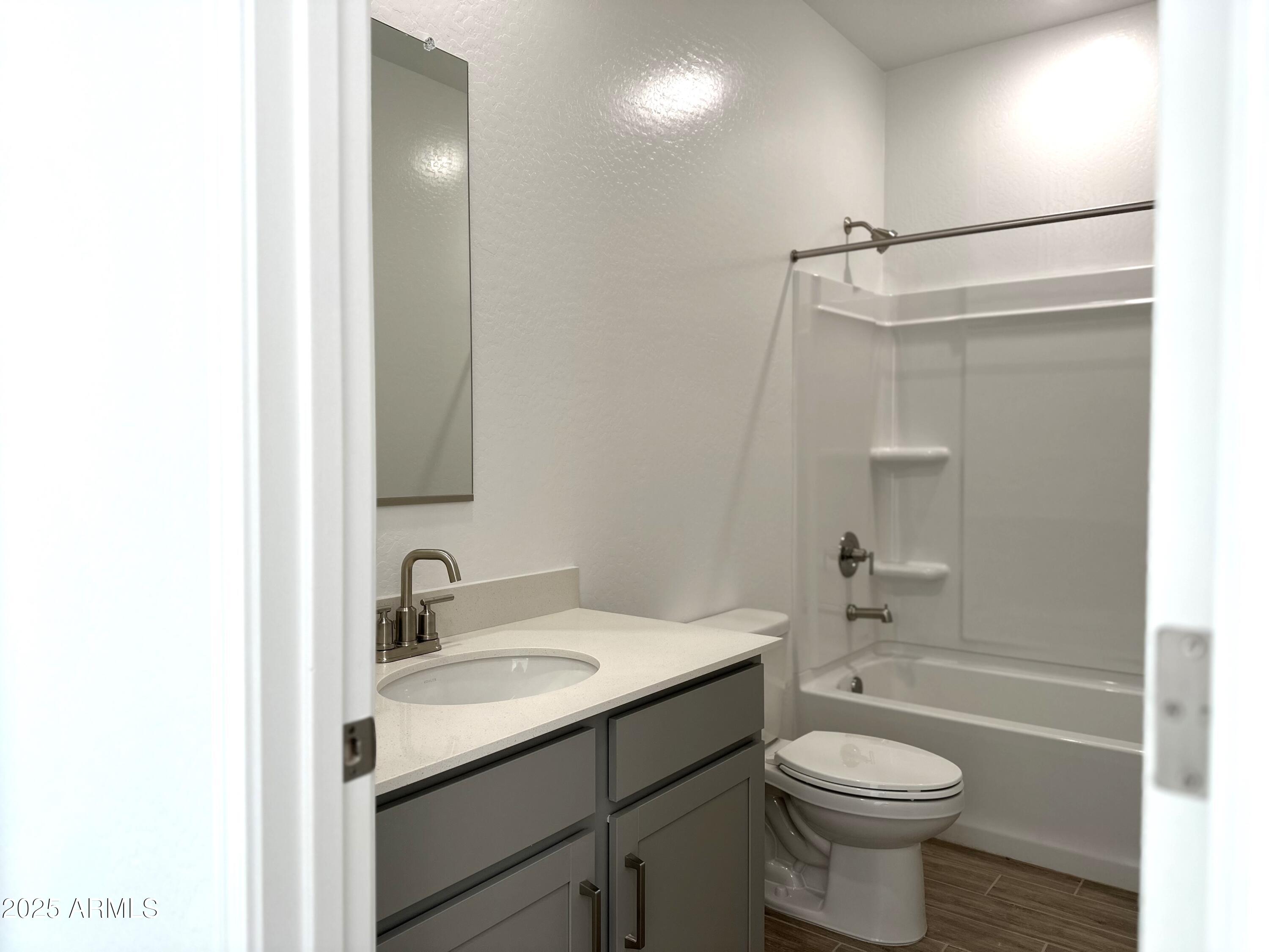 24126 W SUNLAND Avenue