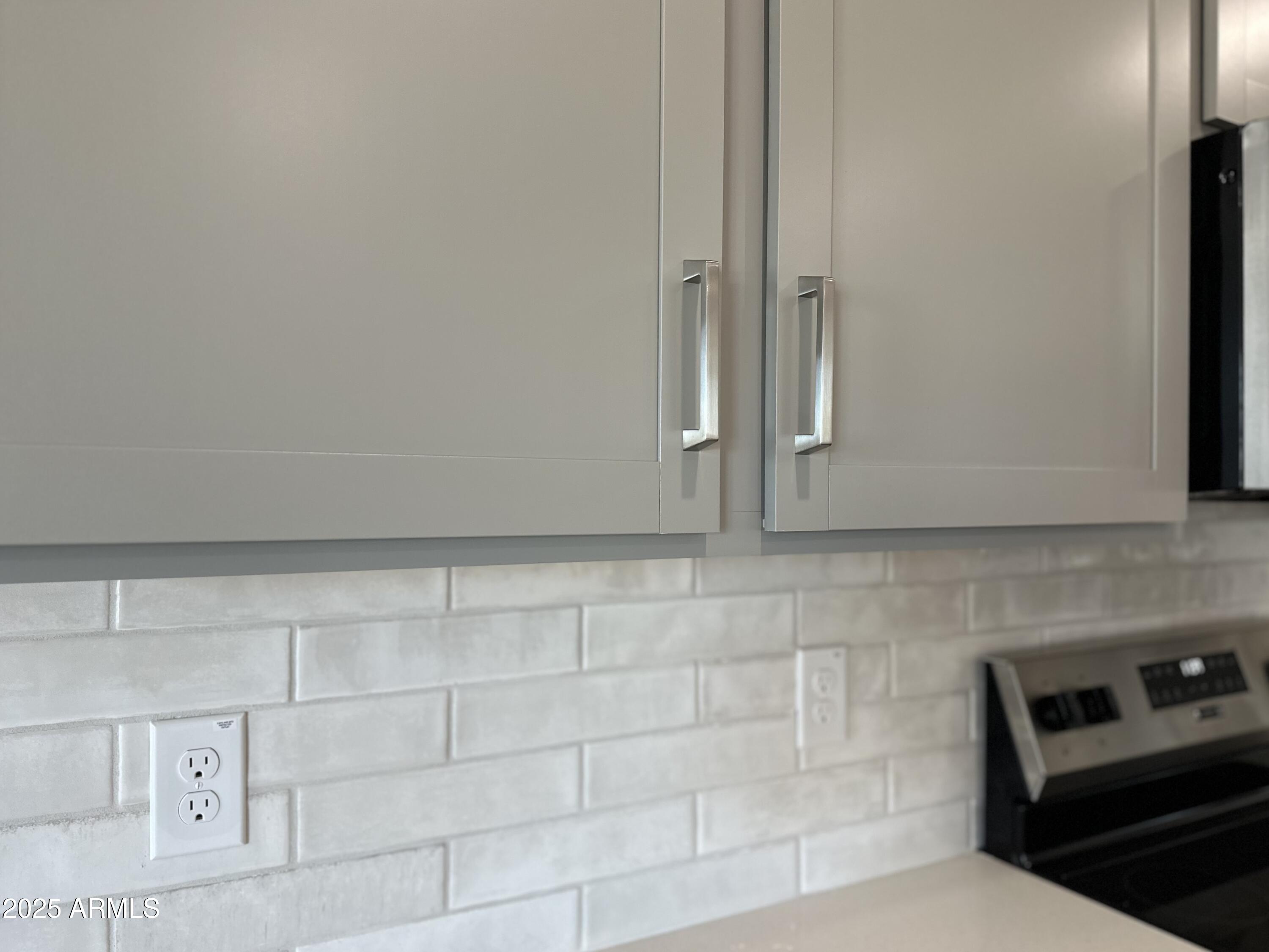 24126 W SUNLAND Avenue