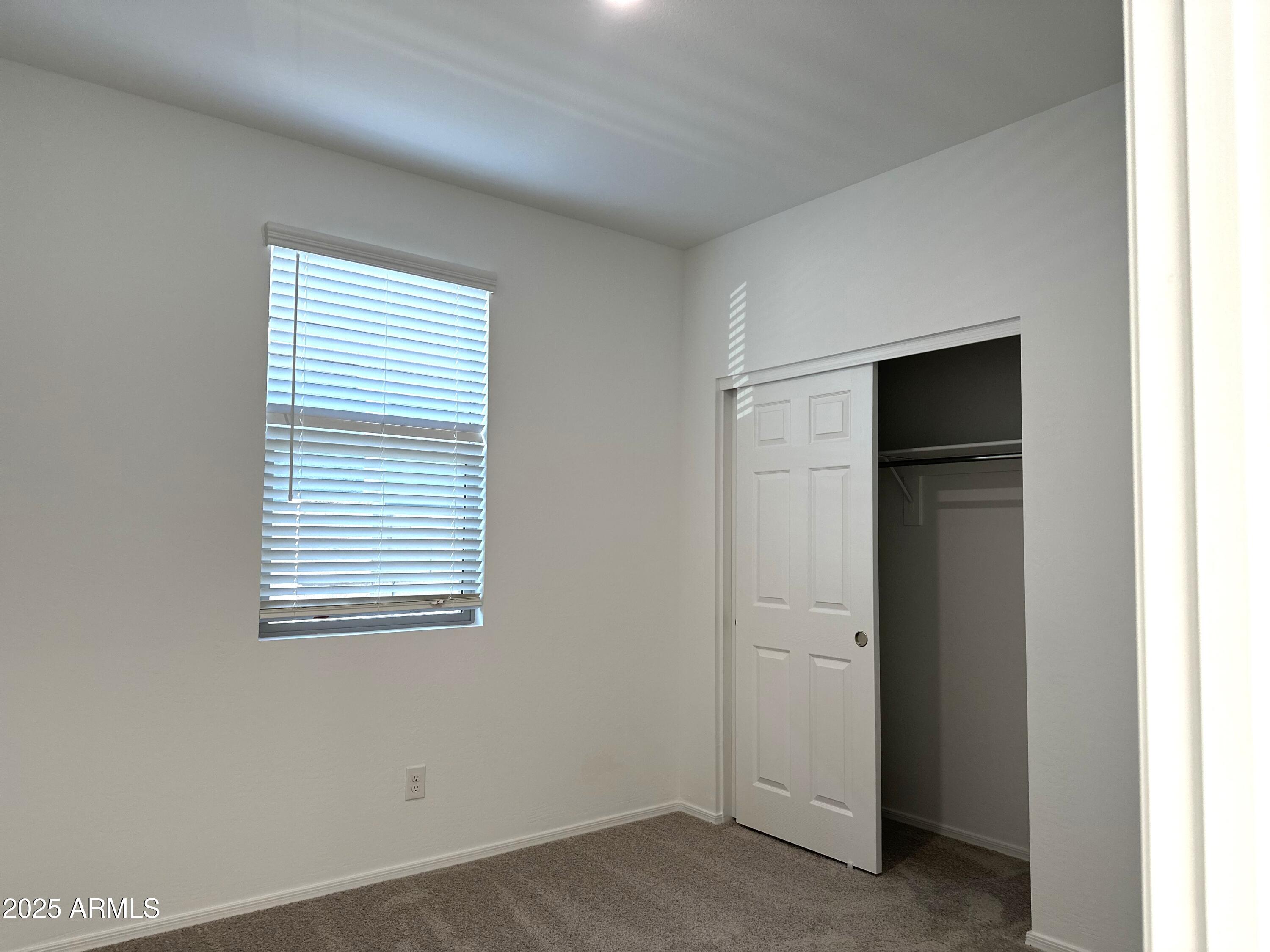 24126 W SUNLAND Avenue