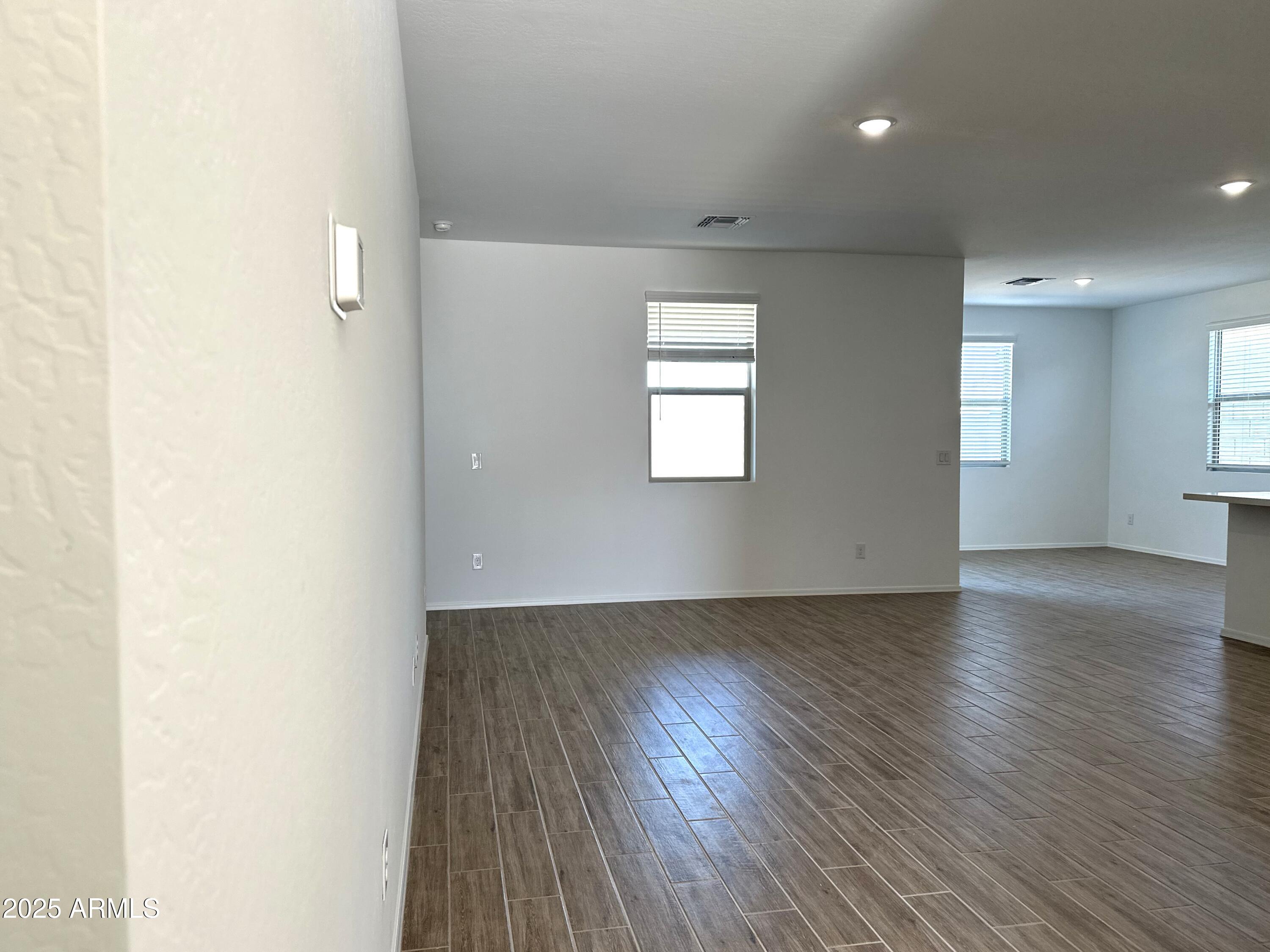 24126 W SUNLAND Avenue