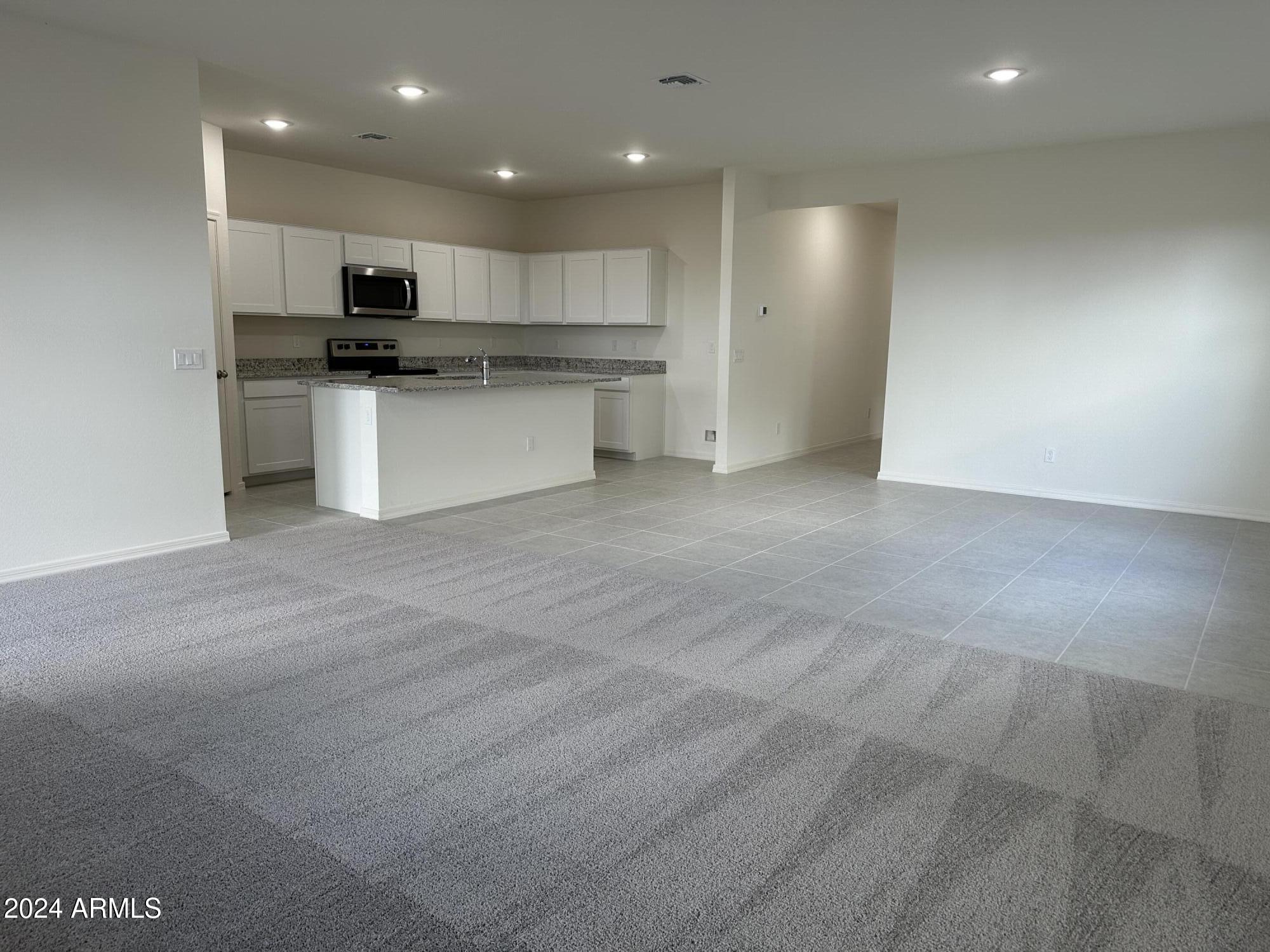 25353 N SELENE Drive