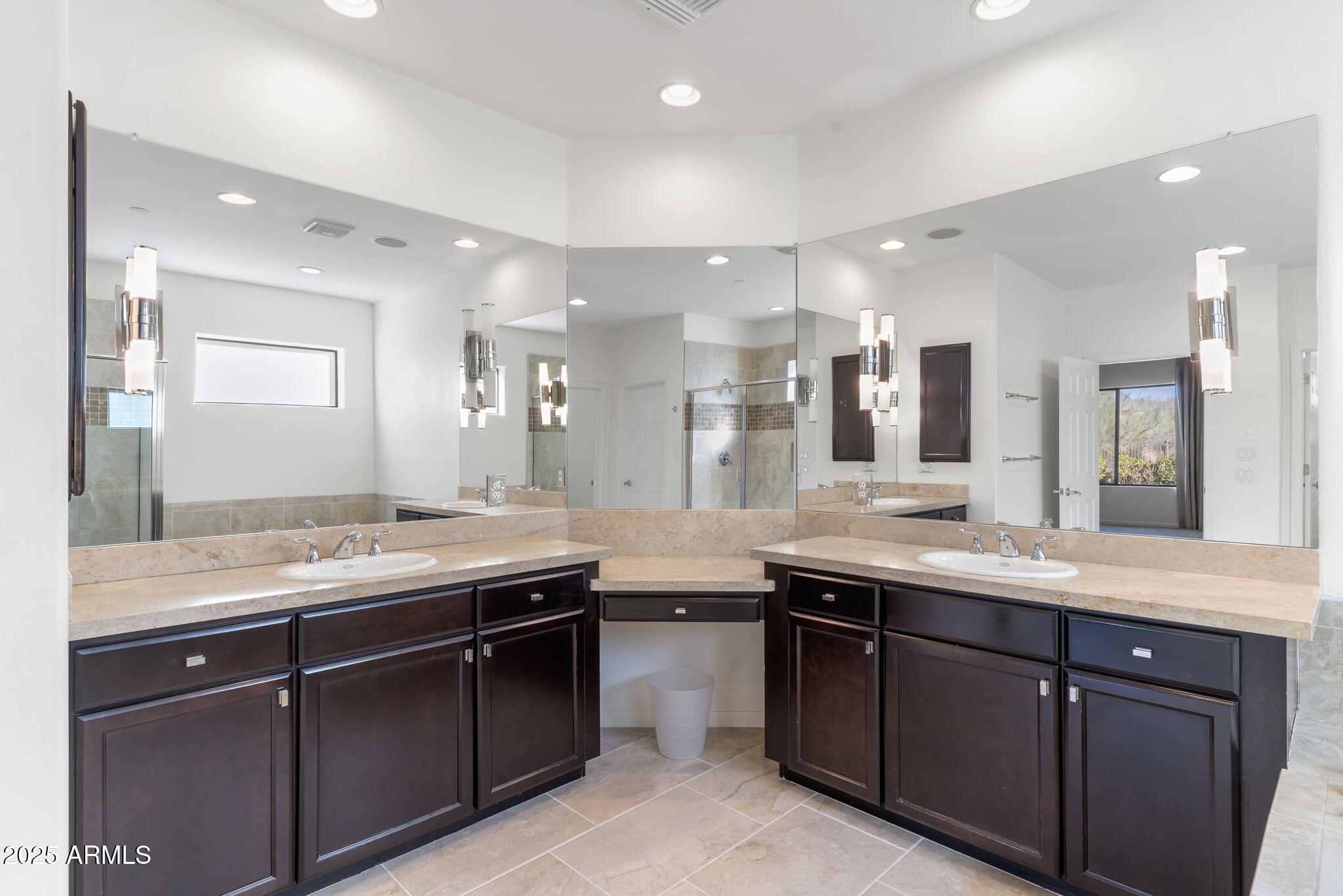 9810 E SOUTH BEND Drive