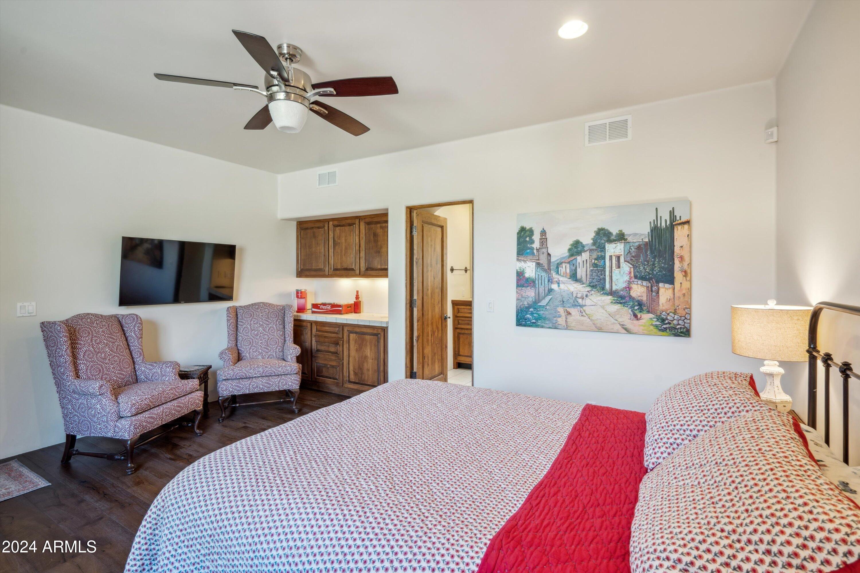 8300 E DIXILETA Drive # 218