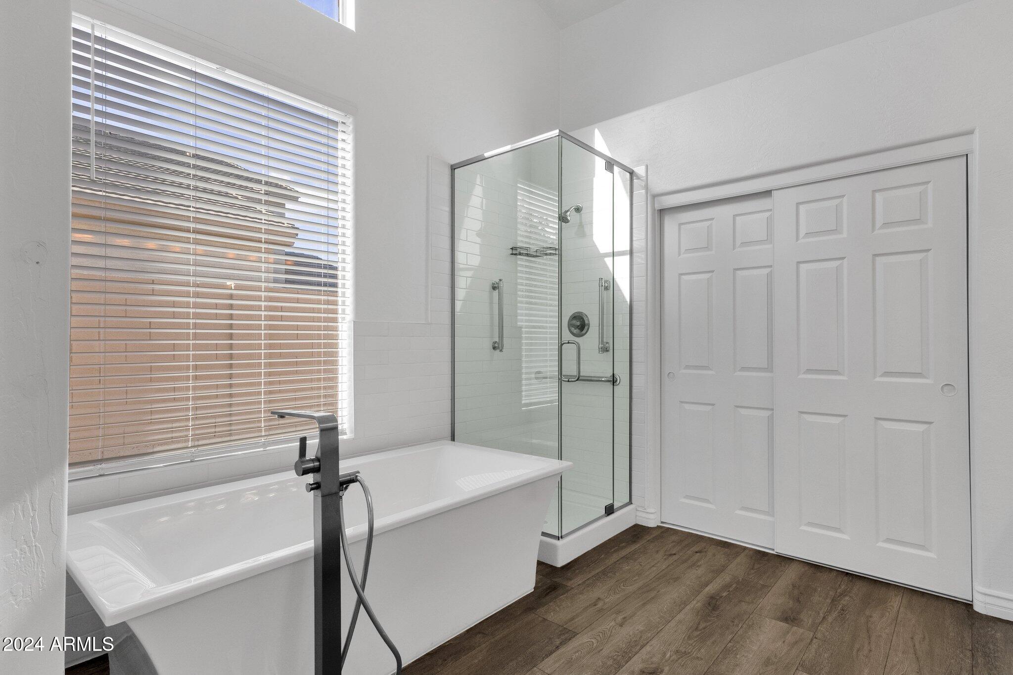 6419 E PARADISE Lane