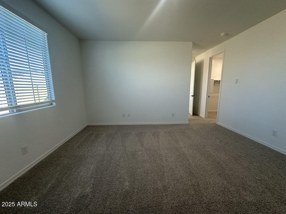 22856 E ROUNDUP Way