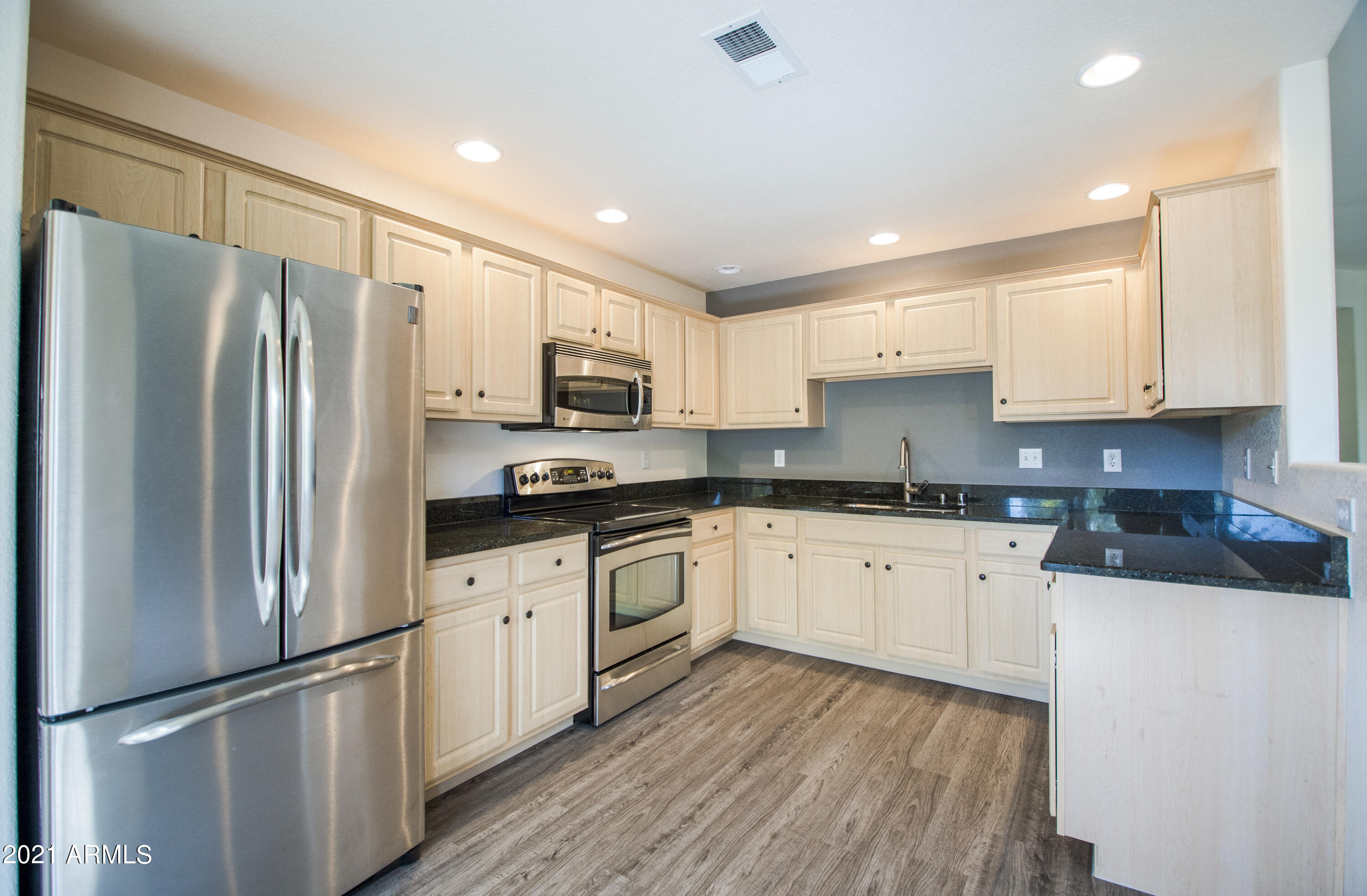 9555 E RAINTREE Drive # 2028