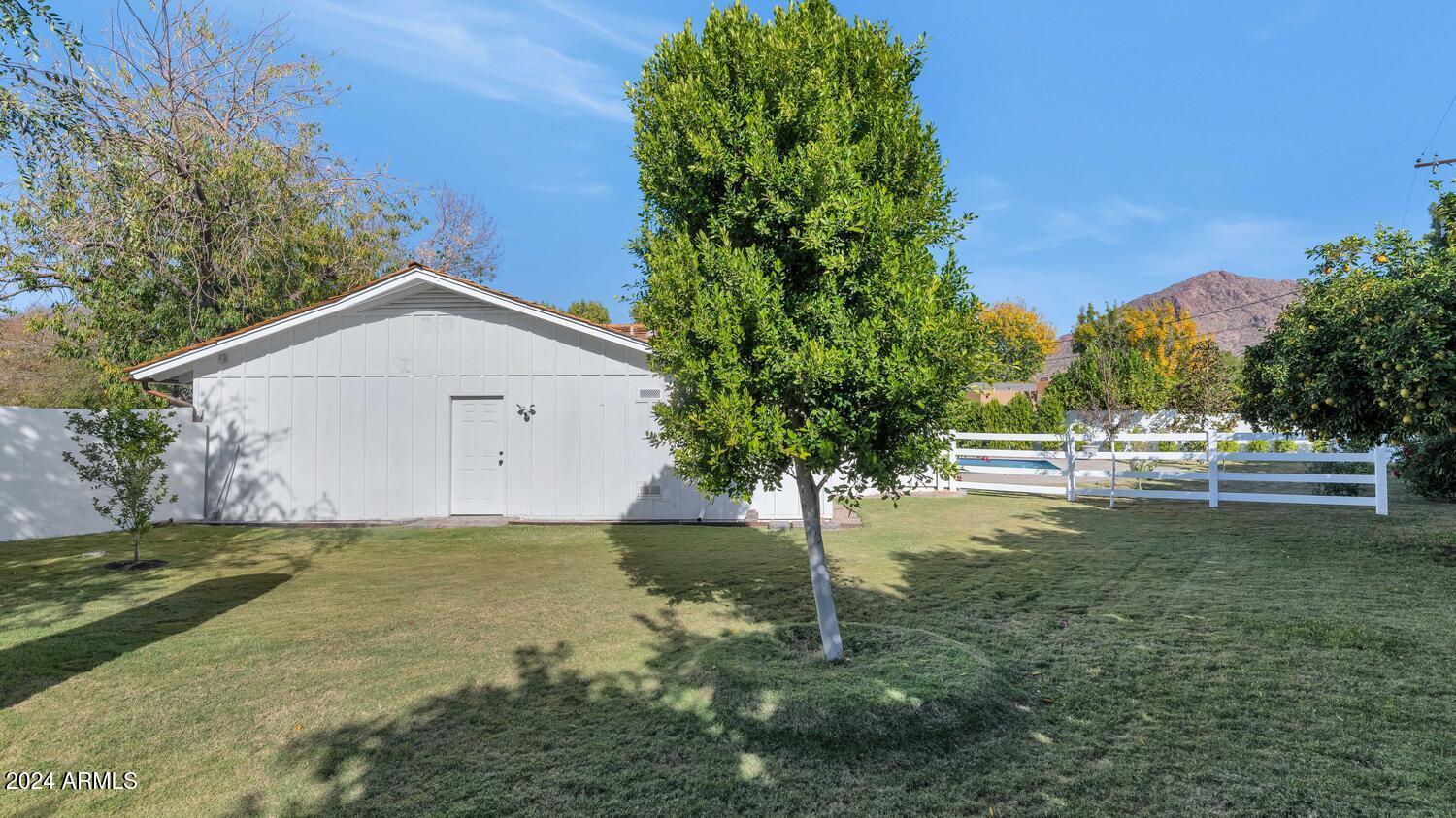 5010 E CALLE REDONDA --
