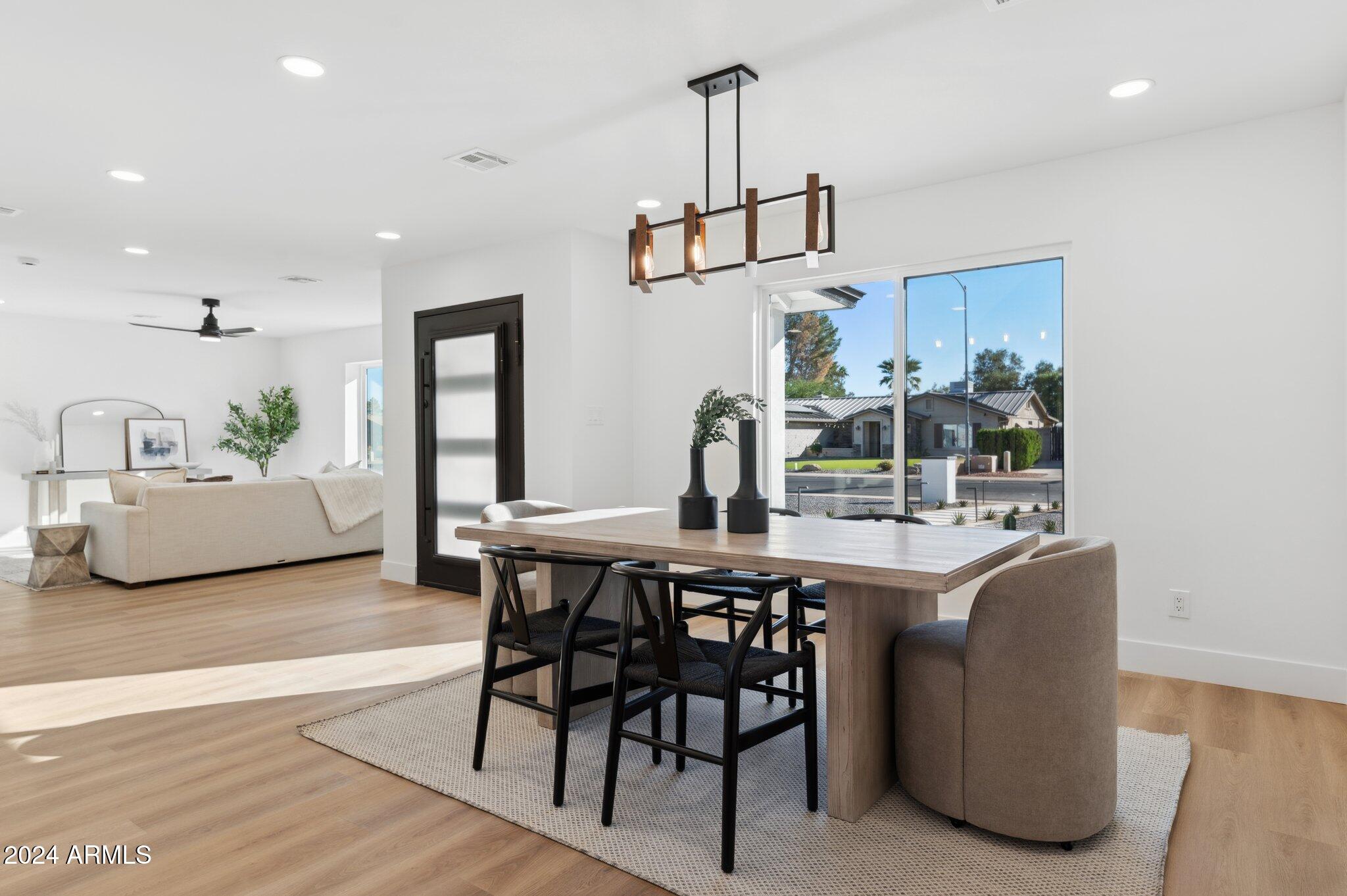 5030 E WINCHCOMB Drive