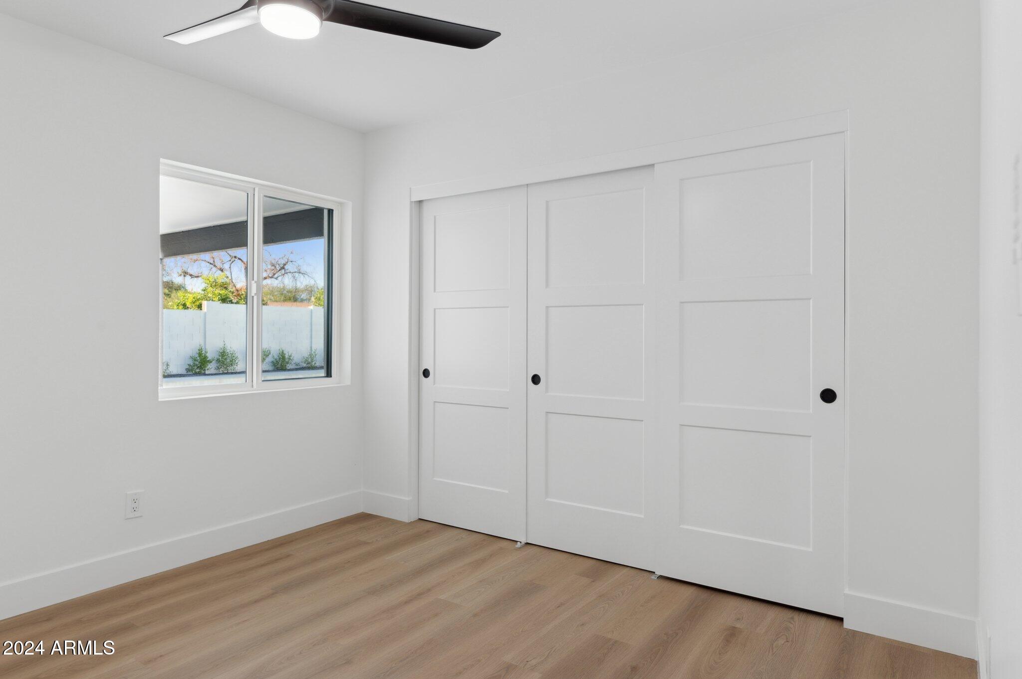 5030 E WINCHCOMB Drive