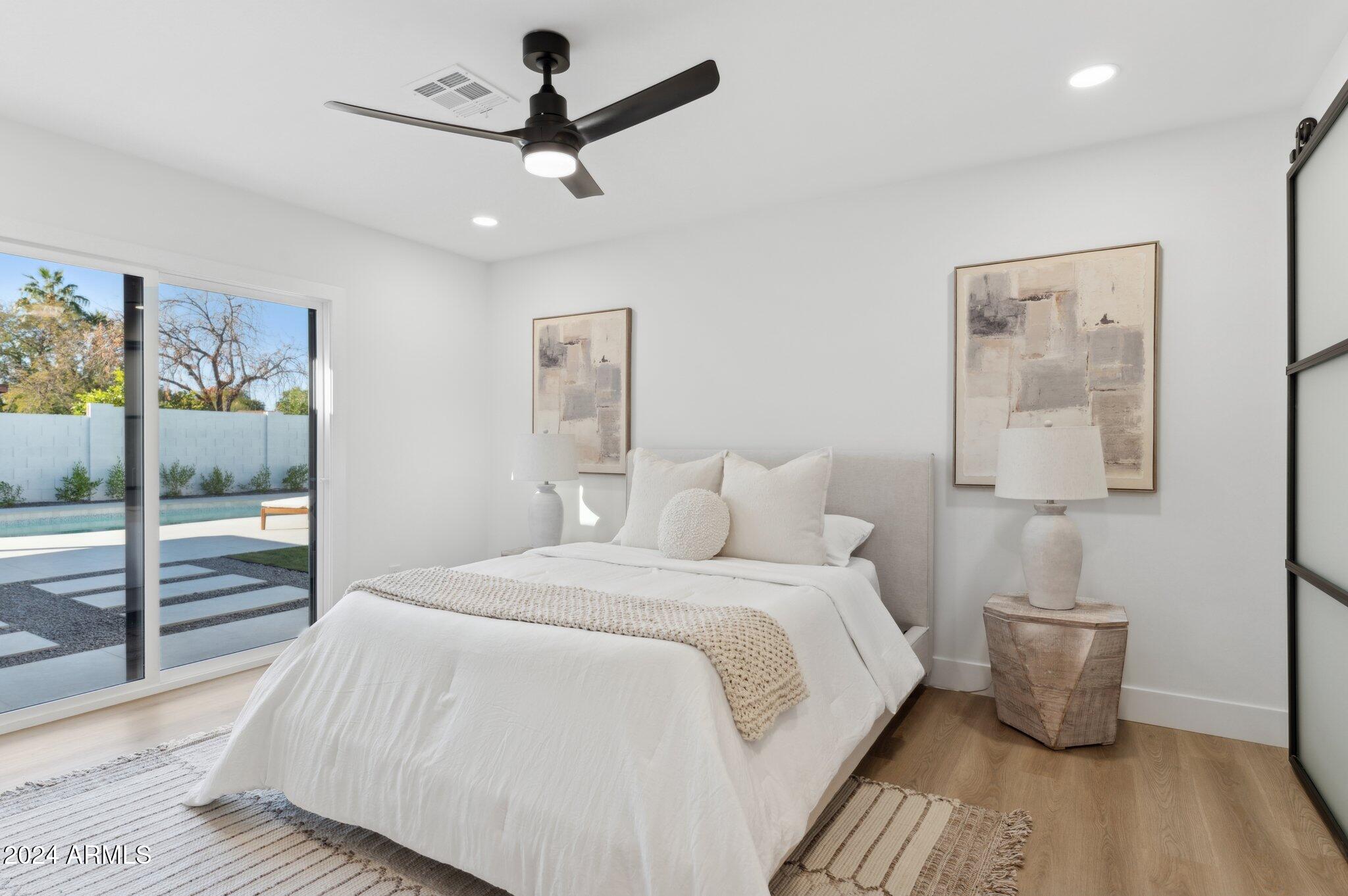 5030 E WINCHCOMB Drive