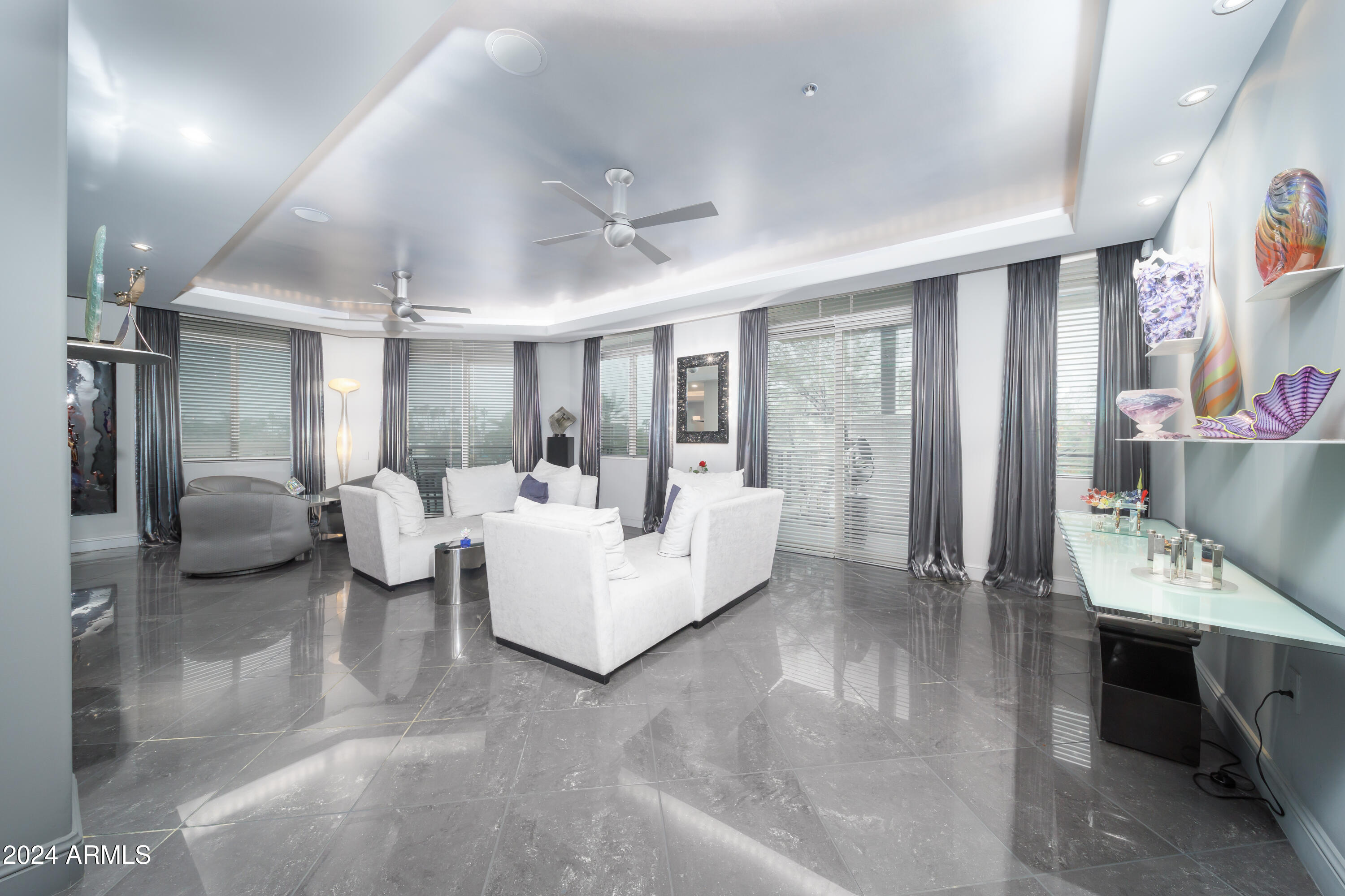 3801 N GOLDWATER Boulevard # 301