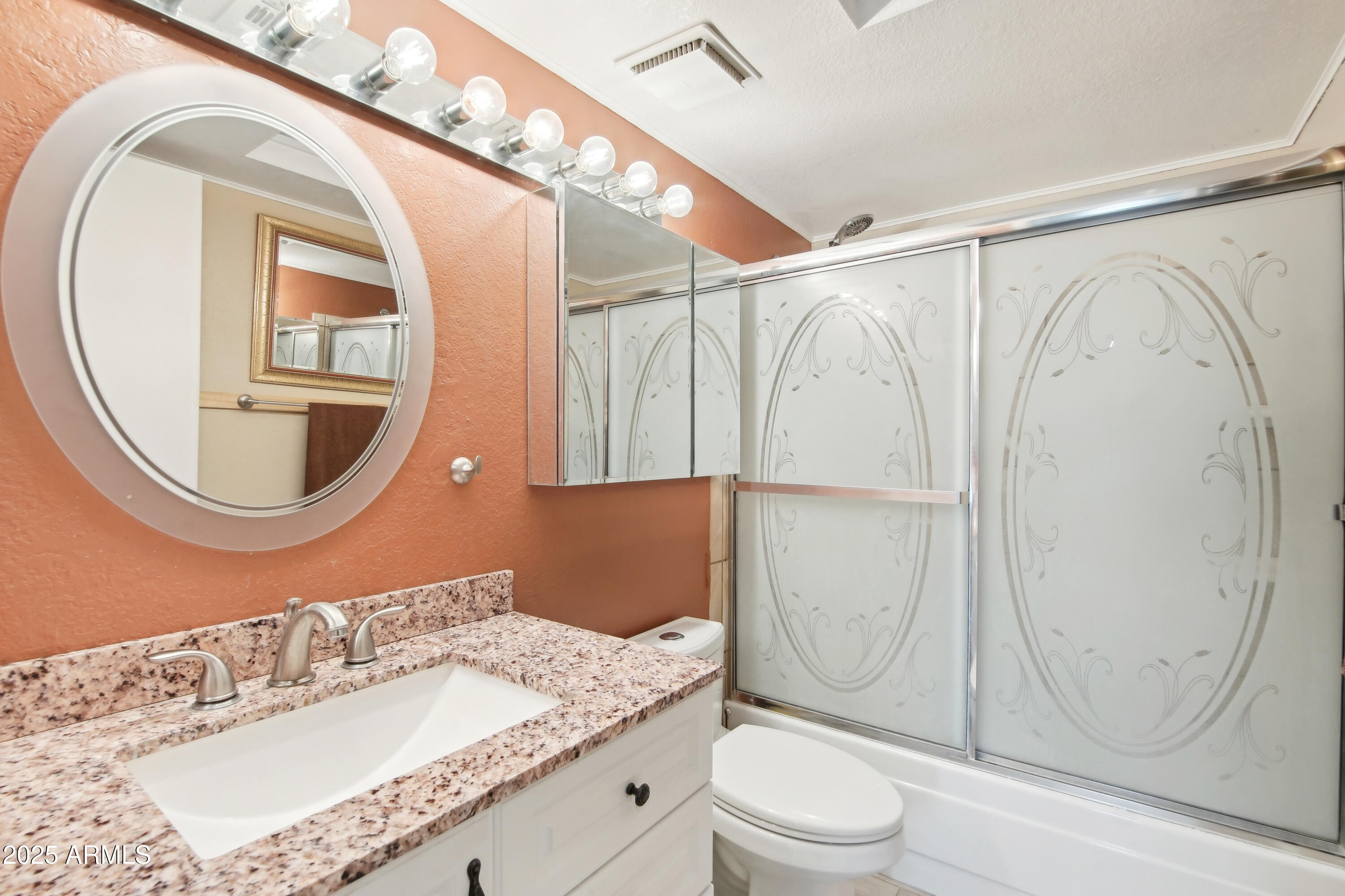 4026 E LARKSPUR Drive