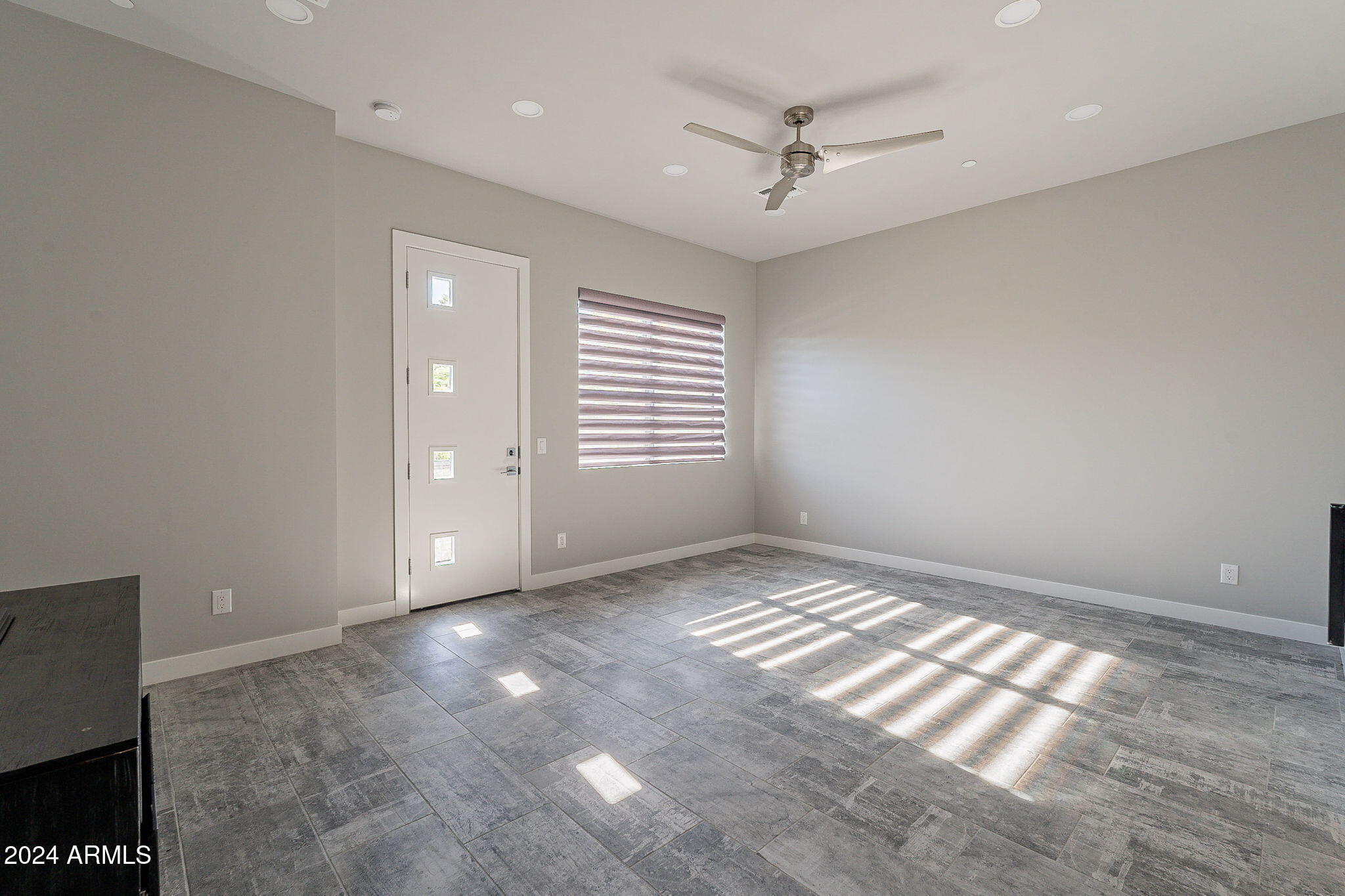 2645 E OSBORN Road # 3